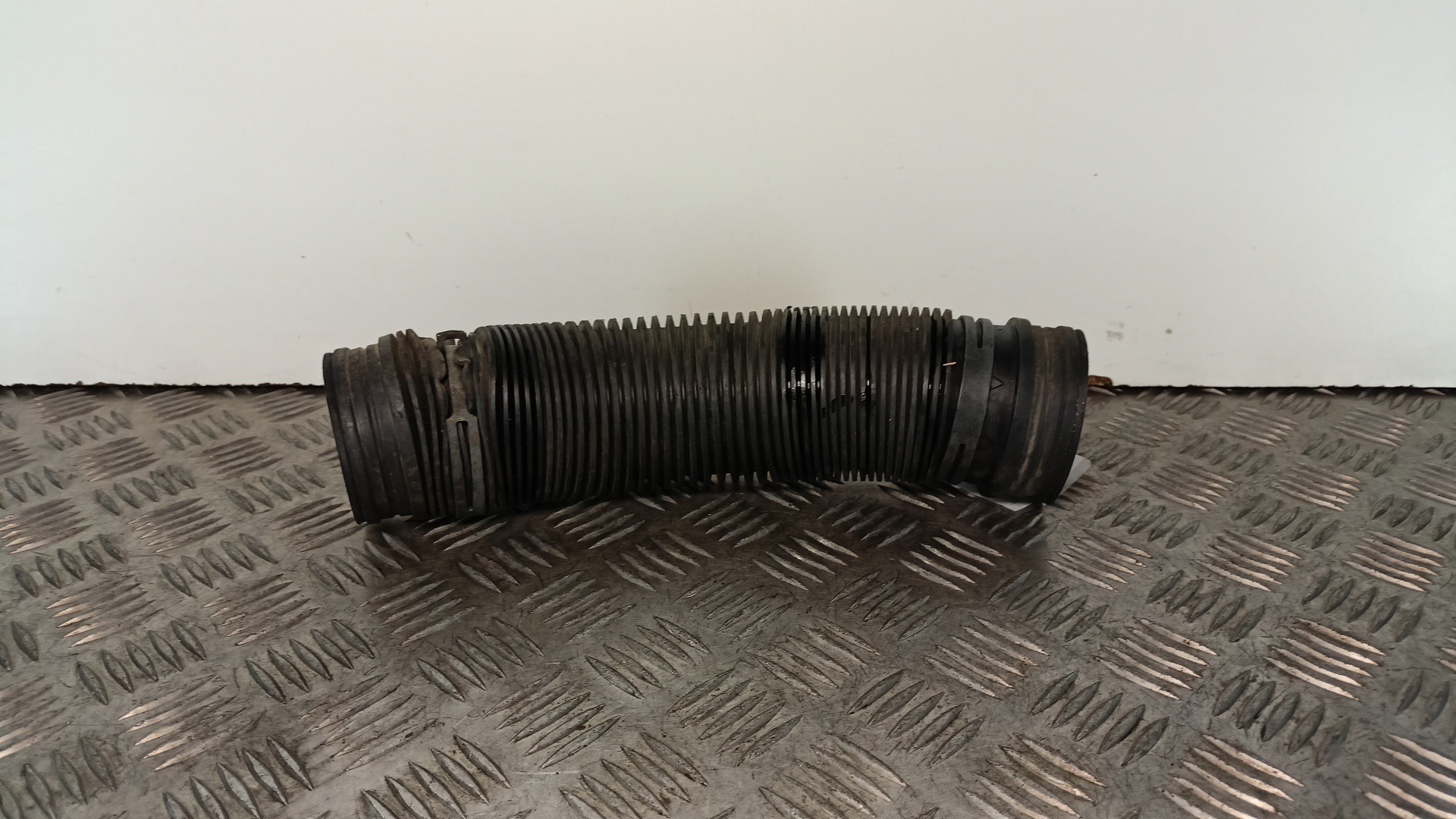 Tuyau Durite d'admission d'air AUDI A3 (8P1) | 03 - 13