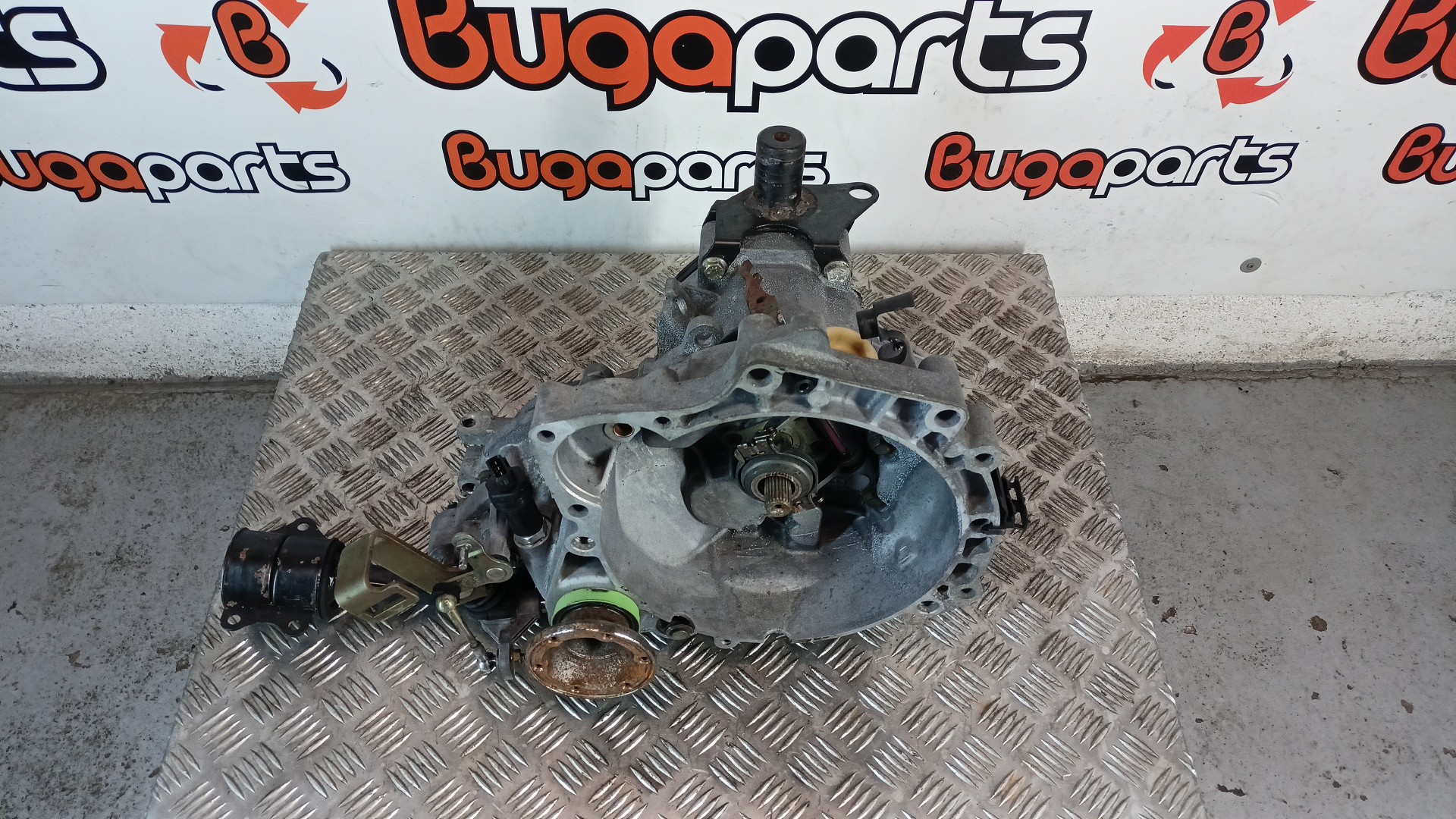 Manual Gearbox VOLKSWAGEN POLO (6N1) | 94 - 99
