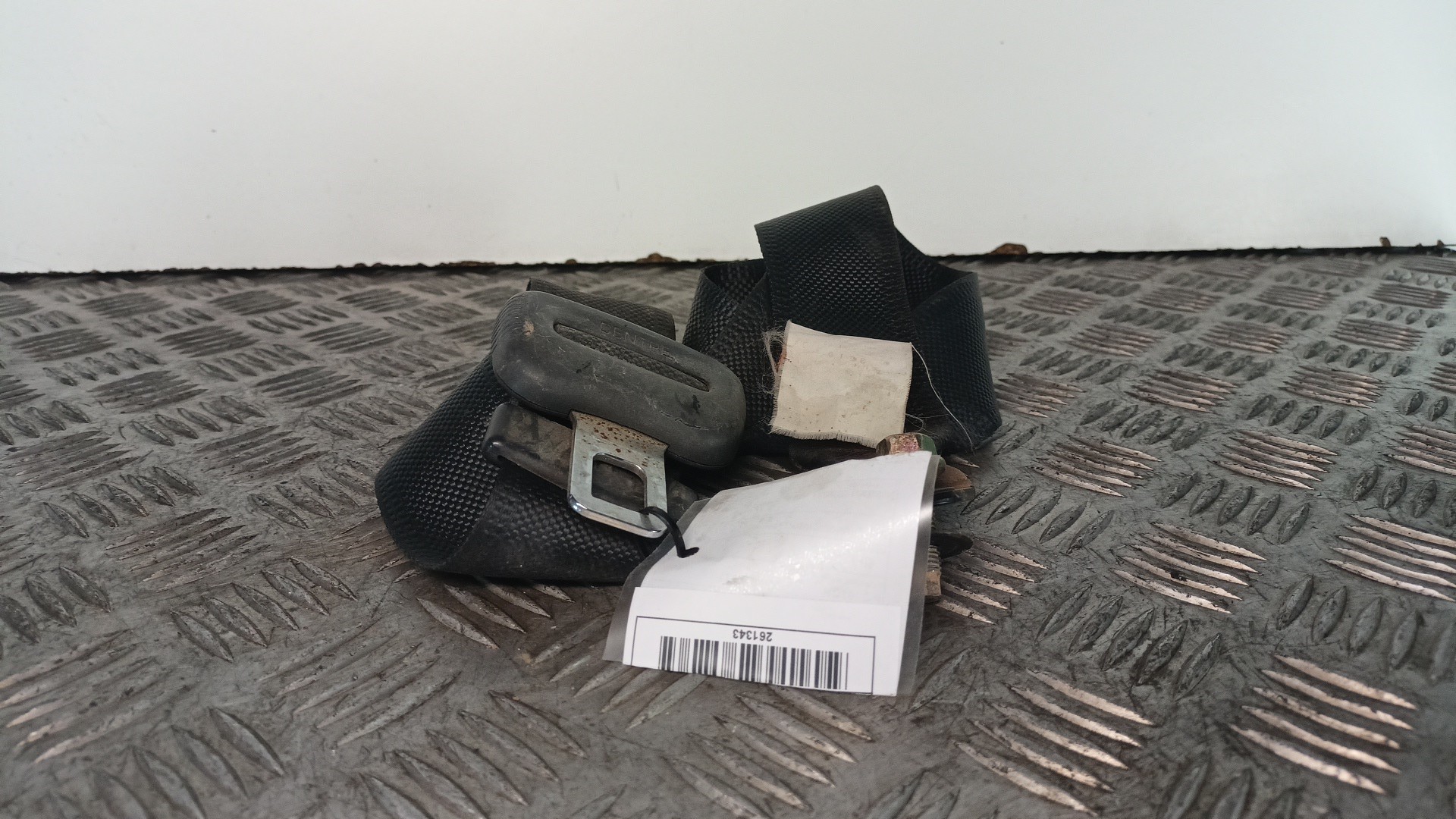Pré-Tensor Cinto Traseiro NISSAN SUNNY III (N14) | 90 - 96