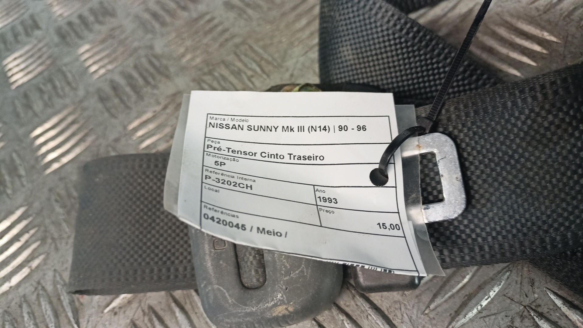 Pré-Tensor Cinto Traseiro NISSAN SUNNY III (N14) | 90 - 96 Imagem-3