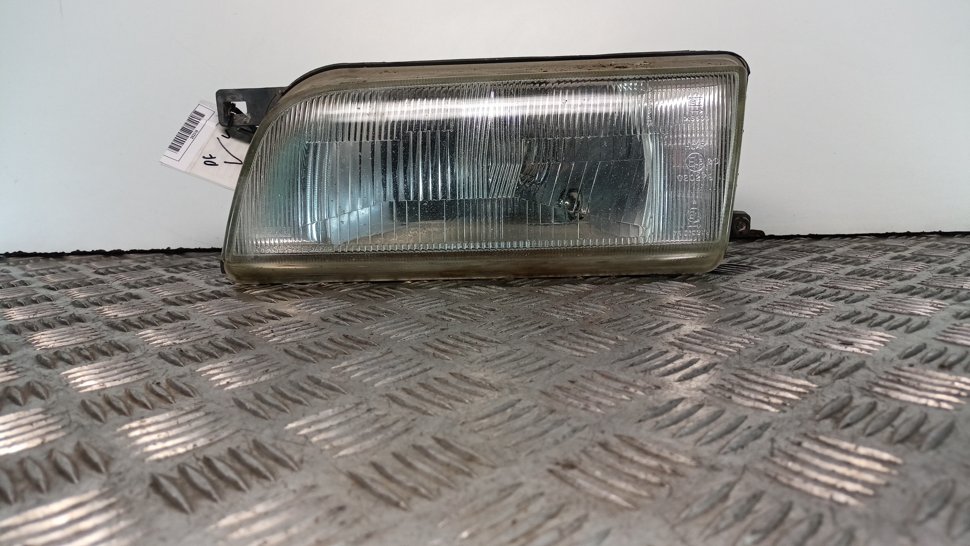 Optica Esquerda NISSAN SUNNY III (N14) | 90 - 96