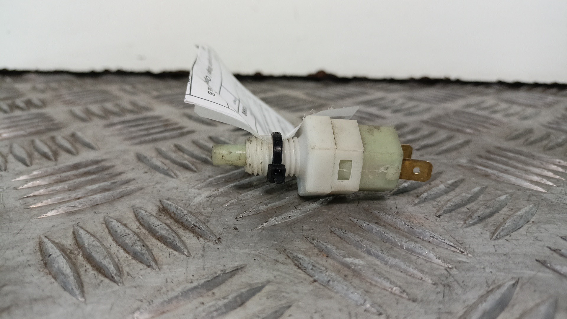 Válvula Interruptor Stop OPEL CORSA B (S93) | 93 - 02