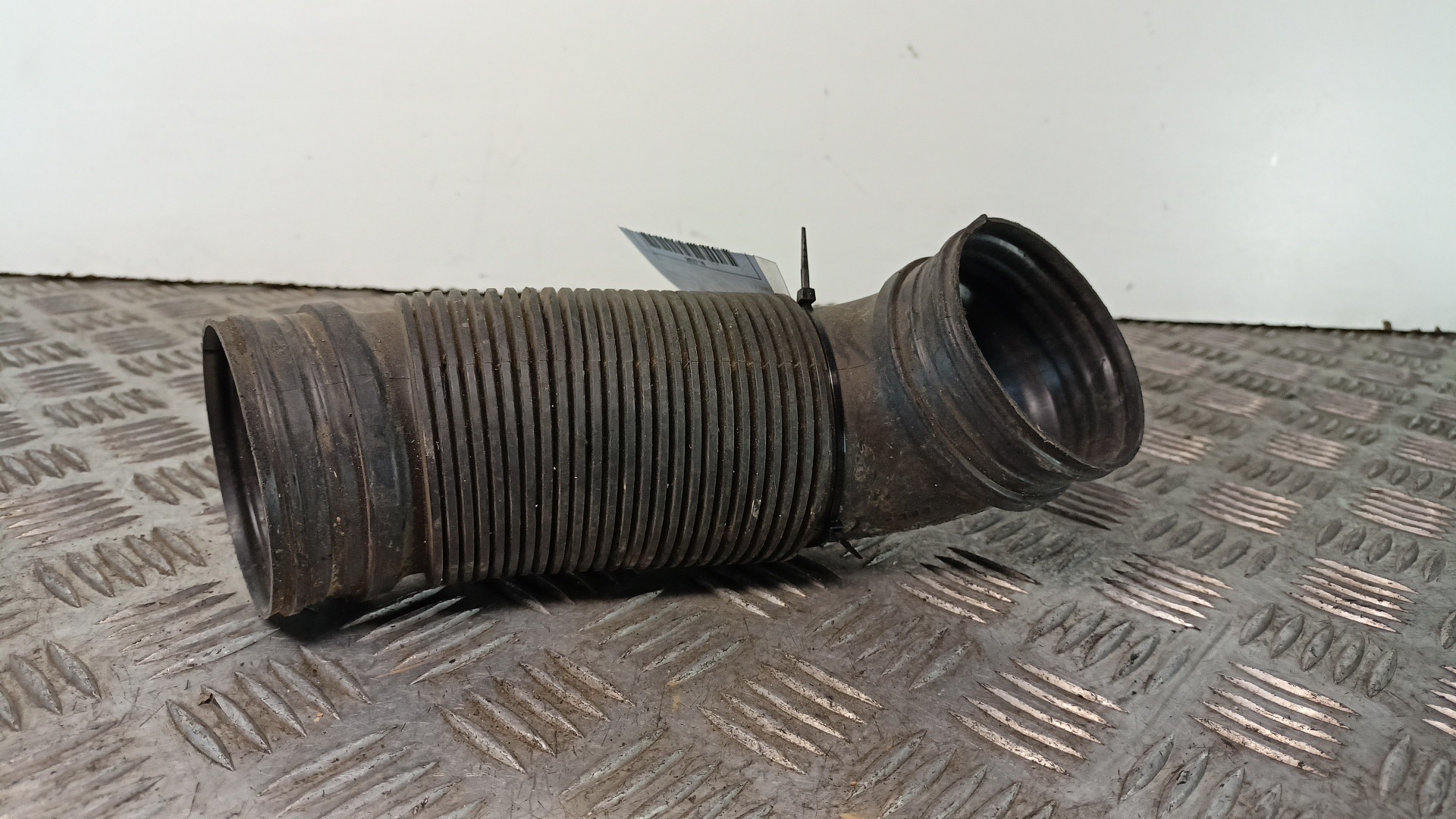 Tuyau Durite d'admission d'air SEAT LEON (1P1) | 05 - 13