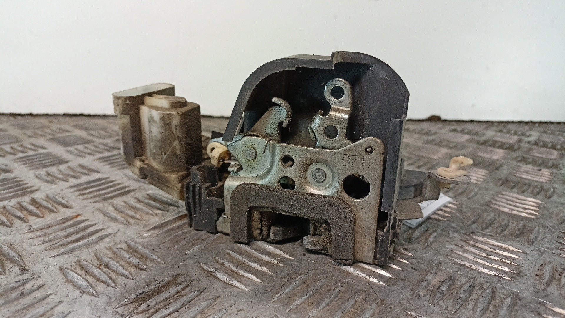Fechadura Porta Traseira Direita FIAT PUNTO (188_) | 99 - 12 Imagem-1