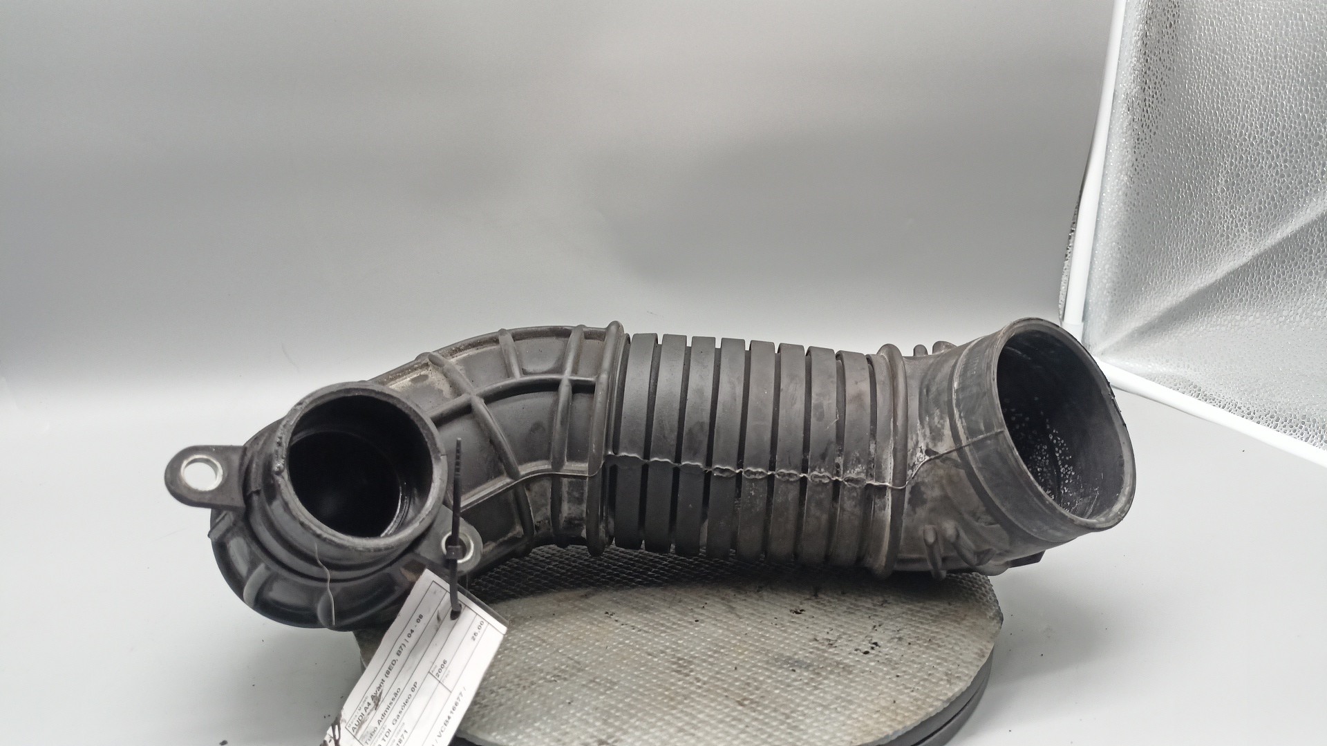 Tuyau Durite d'admission d'air AUDI A4 Avant (8ED, B7) | 04 - 08