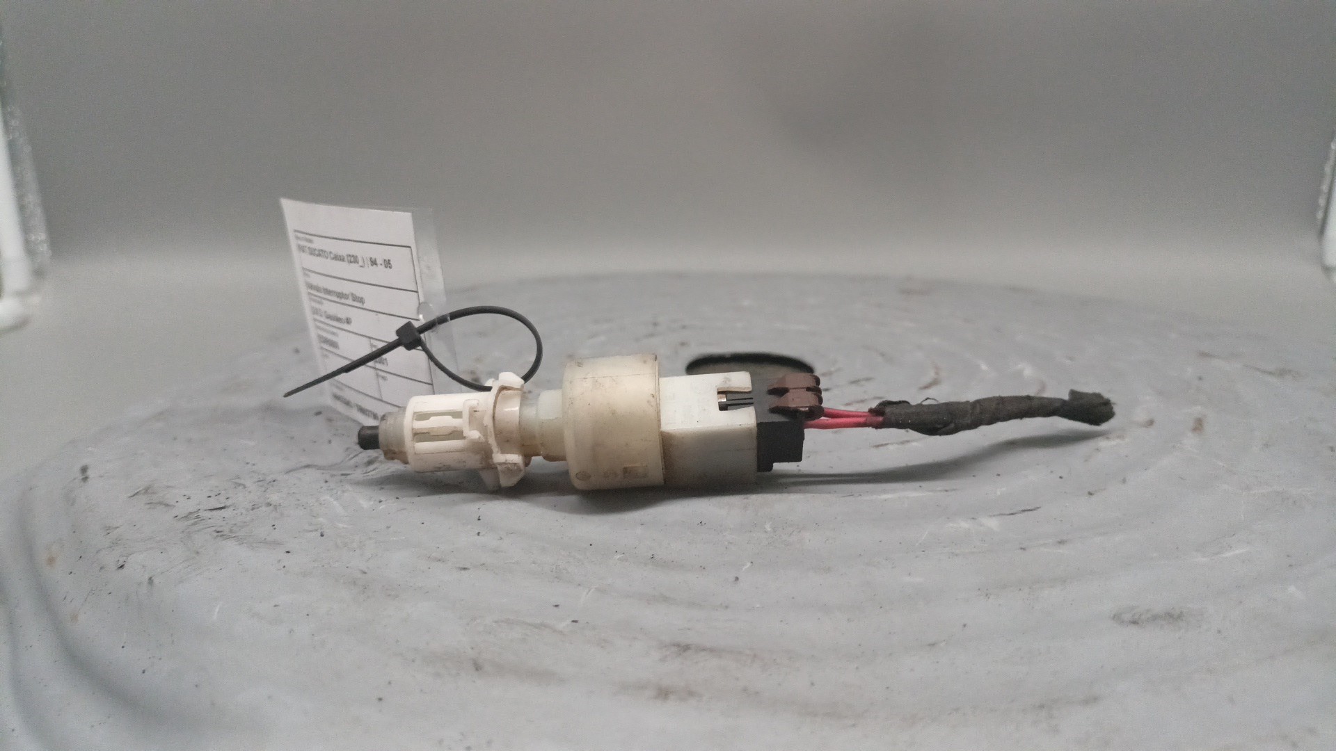 Válvula Interruptor Stop FIAT DUCATO Caixa (230_) | 94 - 05