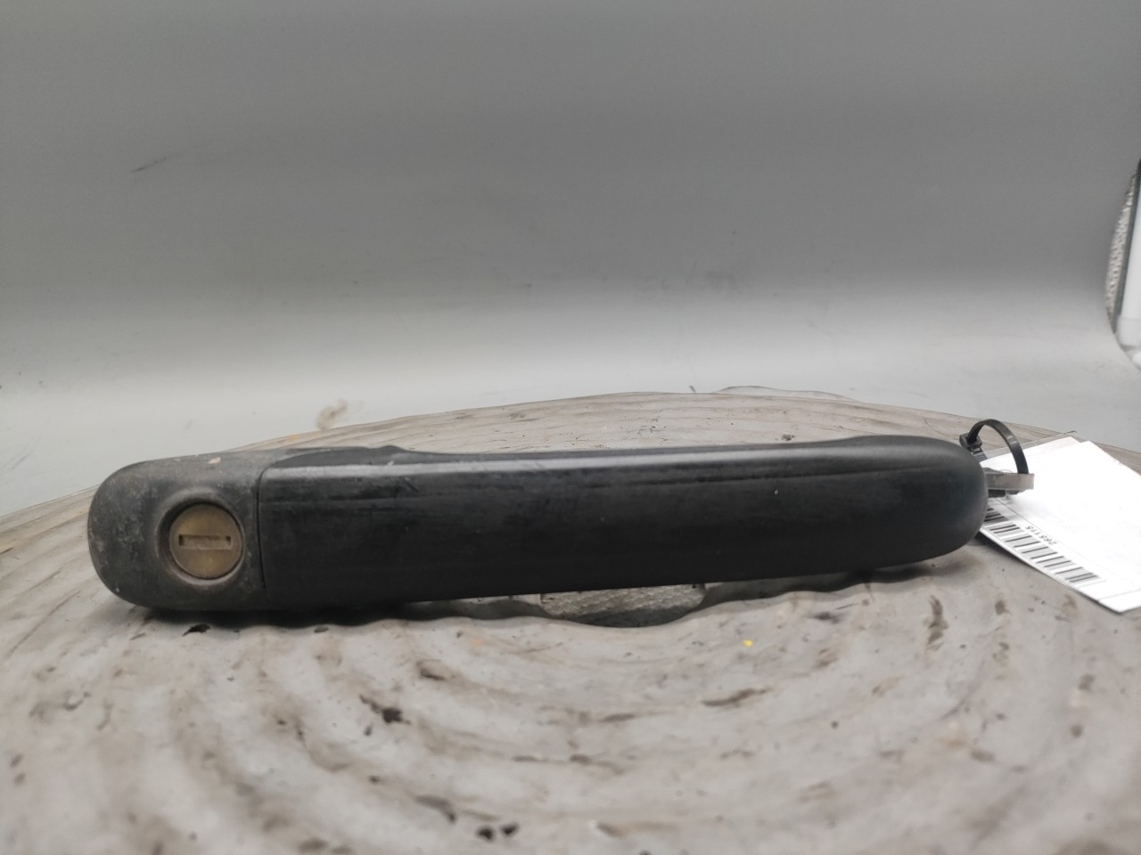 Puxador Exterior Porta Frente Esquerdo VOLKSWAGEN POLO (6N1) | 94 - 99