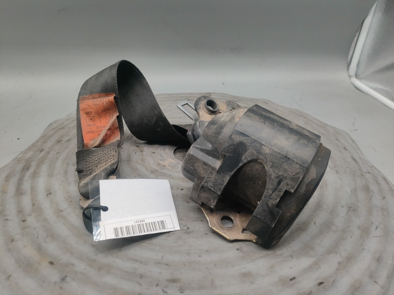 Pré-Tensor Cinto Traseiro VOLKSWAGEN POLO (6N1) | 94 - 99