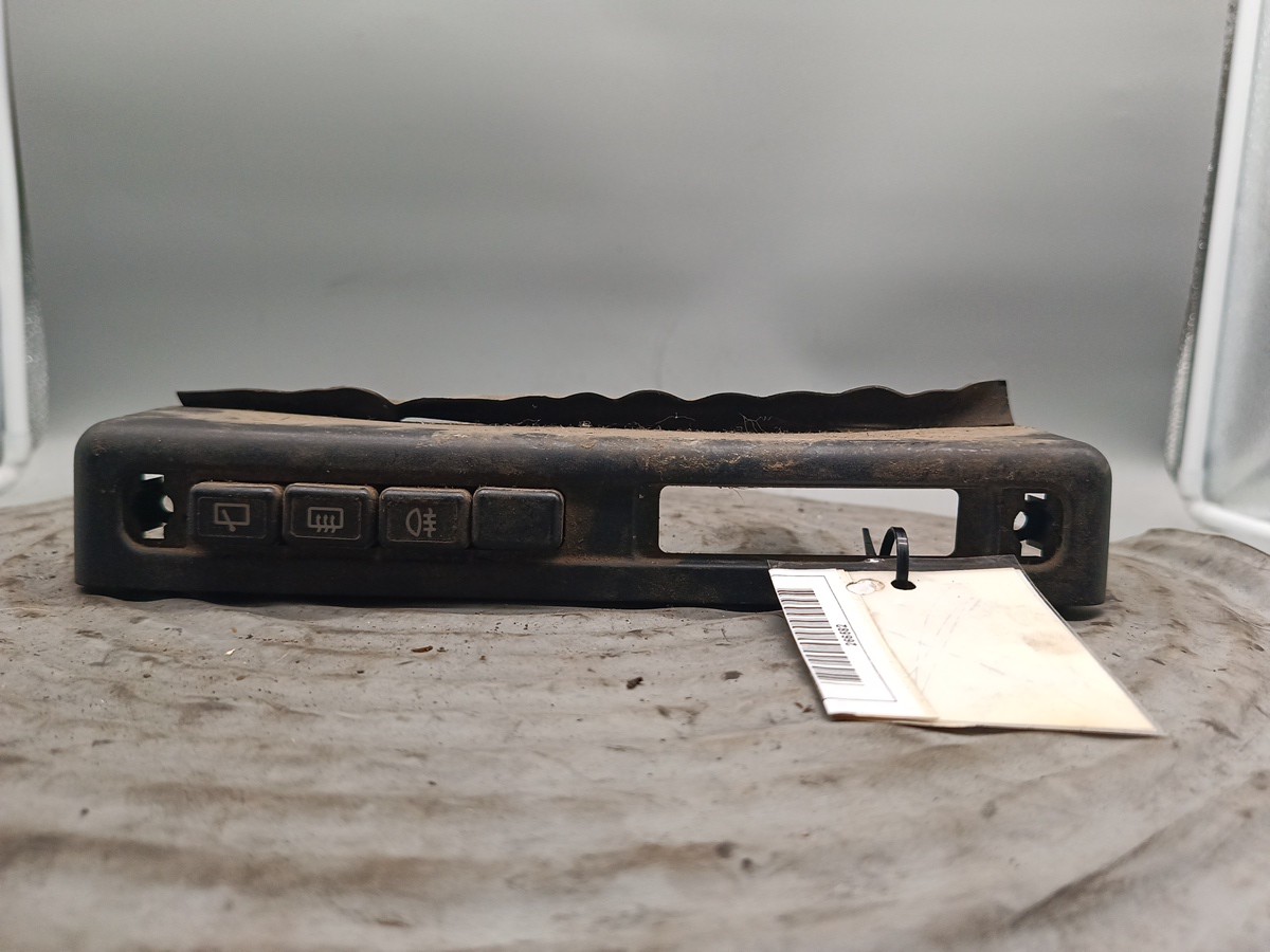 Consola Botões Multifunções FIAT UNO (146_) | 83 - 06