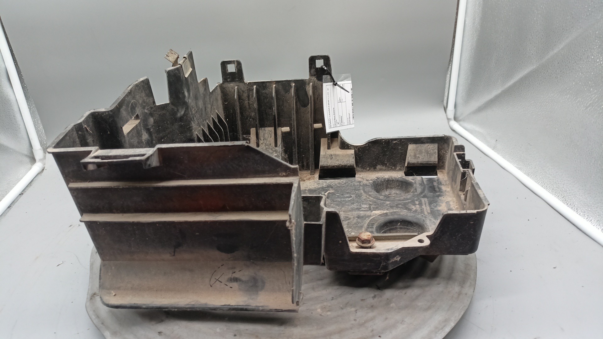 Caixa Base Bateria RENAULT LAGUNA II (BG0/1_) | 01 - 07 Imagem-1