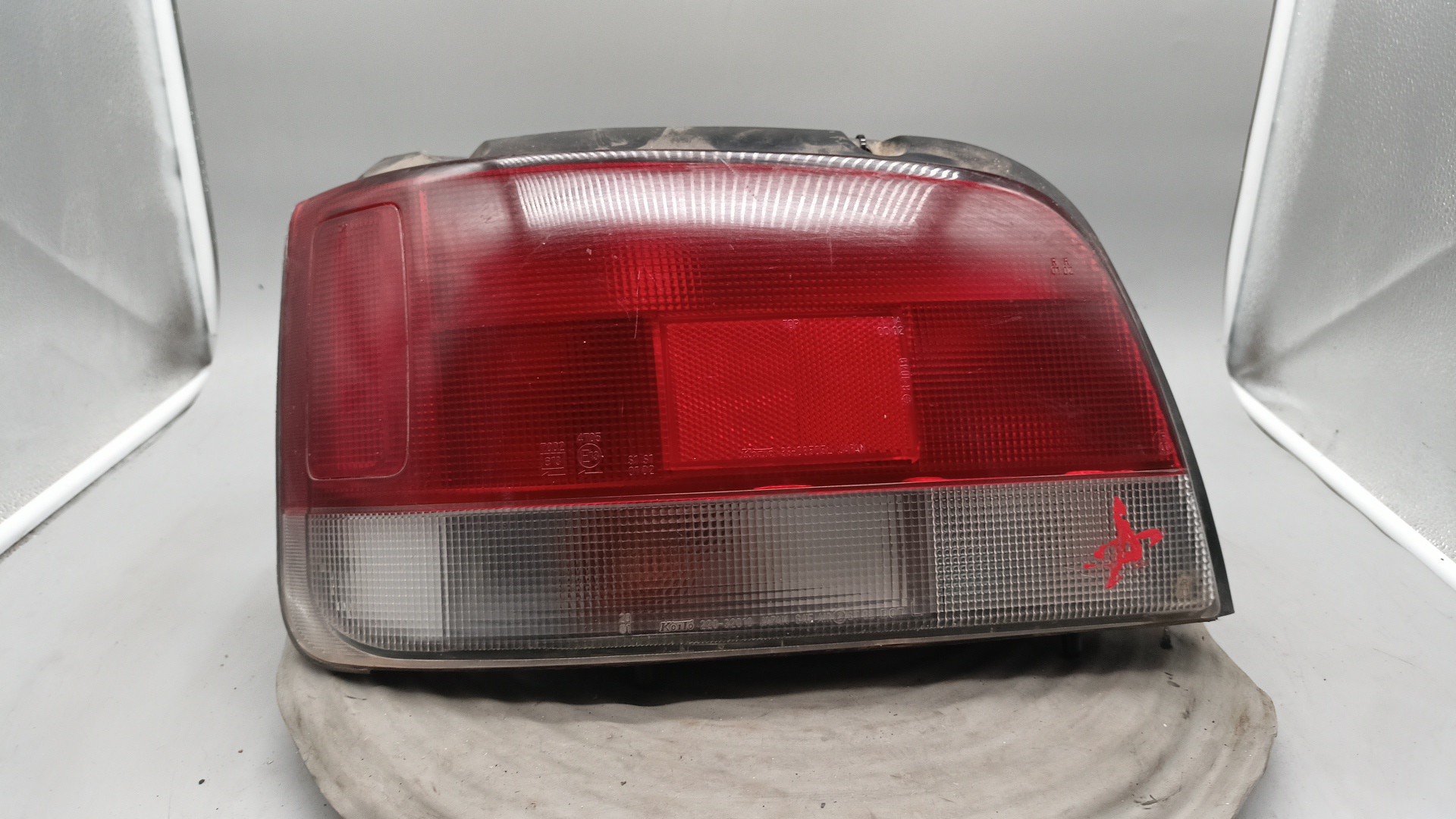 Farolim Traseiro Esquerdo SUZUKI BALENO (EG) | 95 - 09