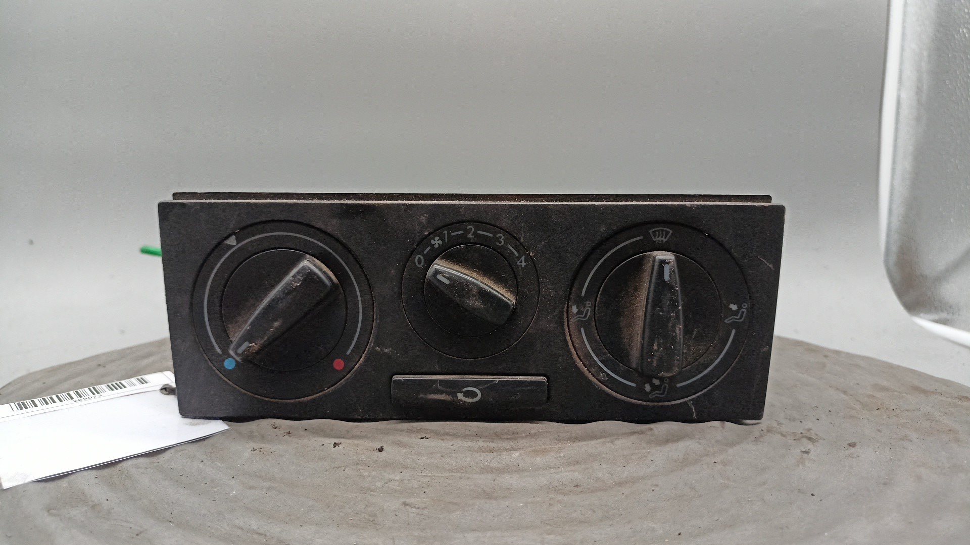 Comandos A/C Sofagem Climatronic Display VOLKSWAGEN POLO (6N2) | 99 - 01