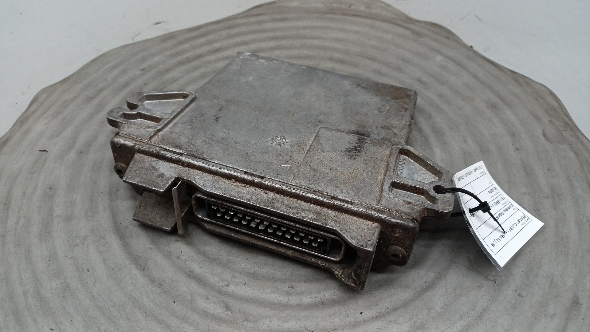 Engine Module RENAULT CLIO II Caixa (SB0/1/2_) | 98 -  Imagem-1