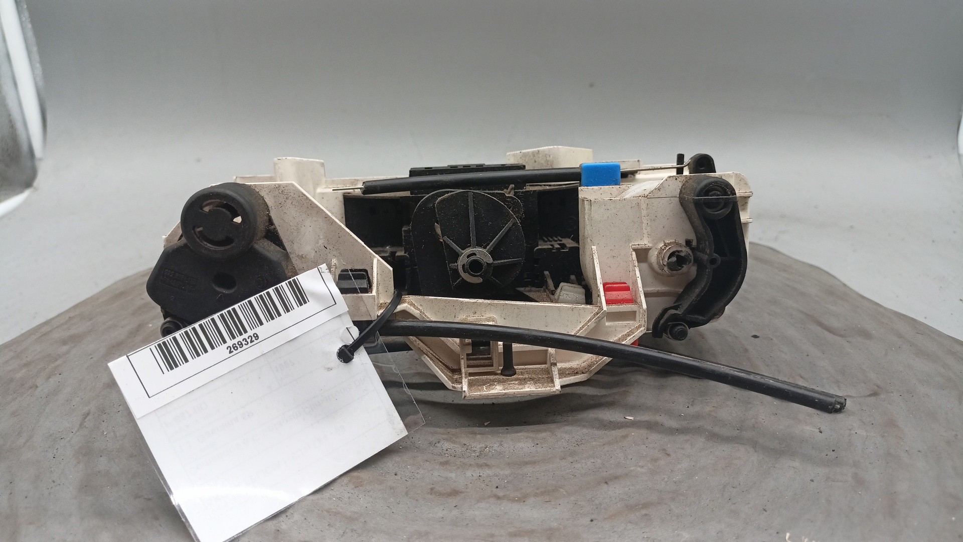 Comandos A/C Sofagem Climatronic Display SKODA FELICIA I (6U1) | 94 - 98 Imagem-2
