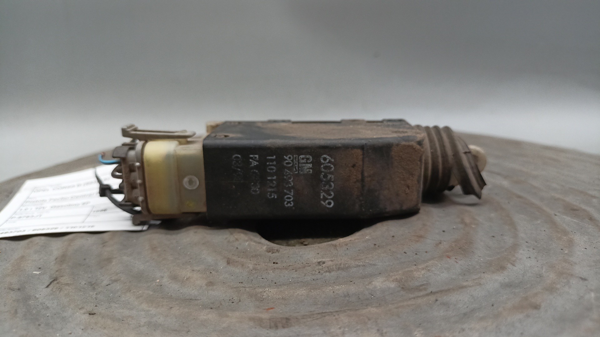 Pistola Fecho Central Porta Traseira OPEL CORSA B (S93) | 93 - 02