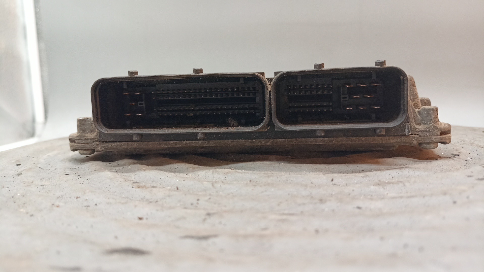 Centralina motore ECU SKODA OCTAVIA I Combi (1U5) | 98 - 10 Imagem-1