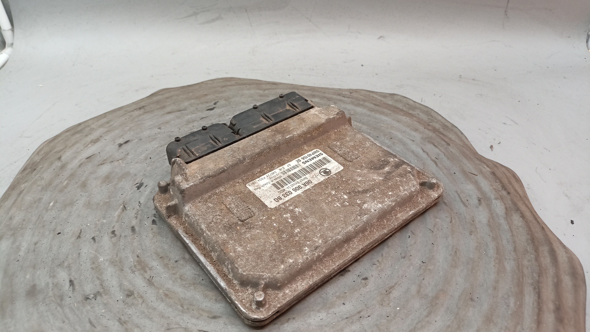 Centralina motore ECU SKODA OCTAVIA I Combi (1U5) | 98 - 10 Imagem-2