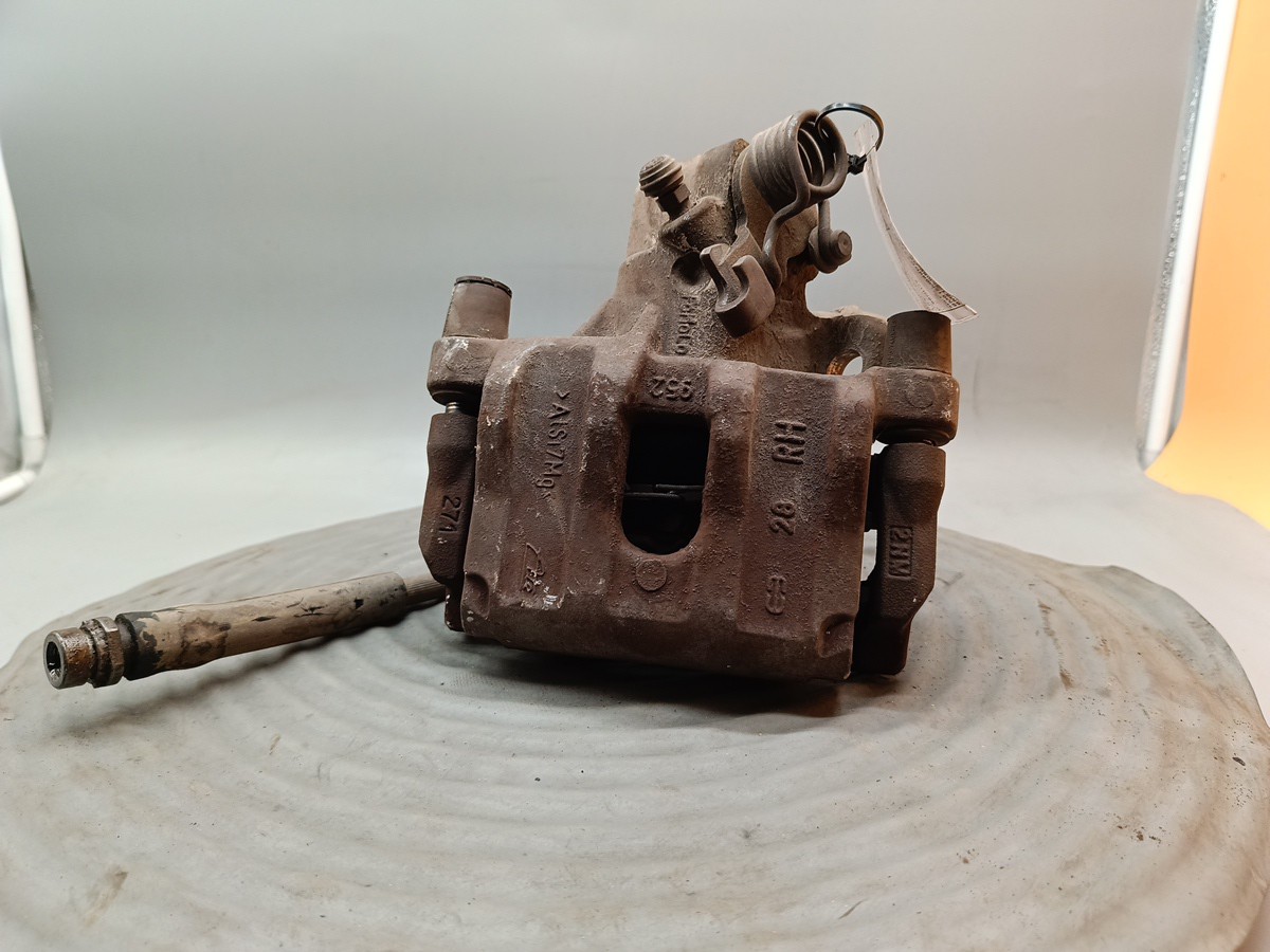 Bomba Pinça Travão Traseira Direita FORD FOCUS III | 10 - 