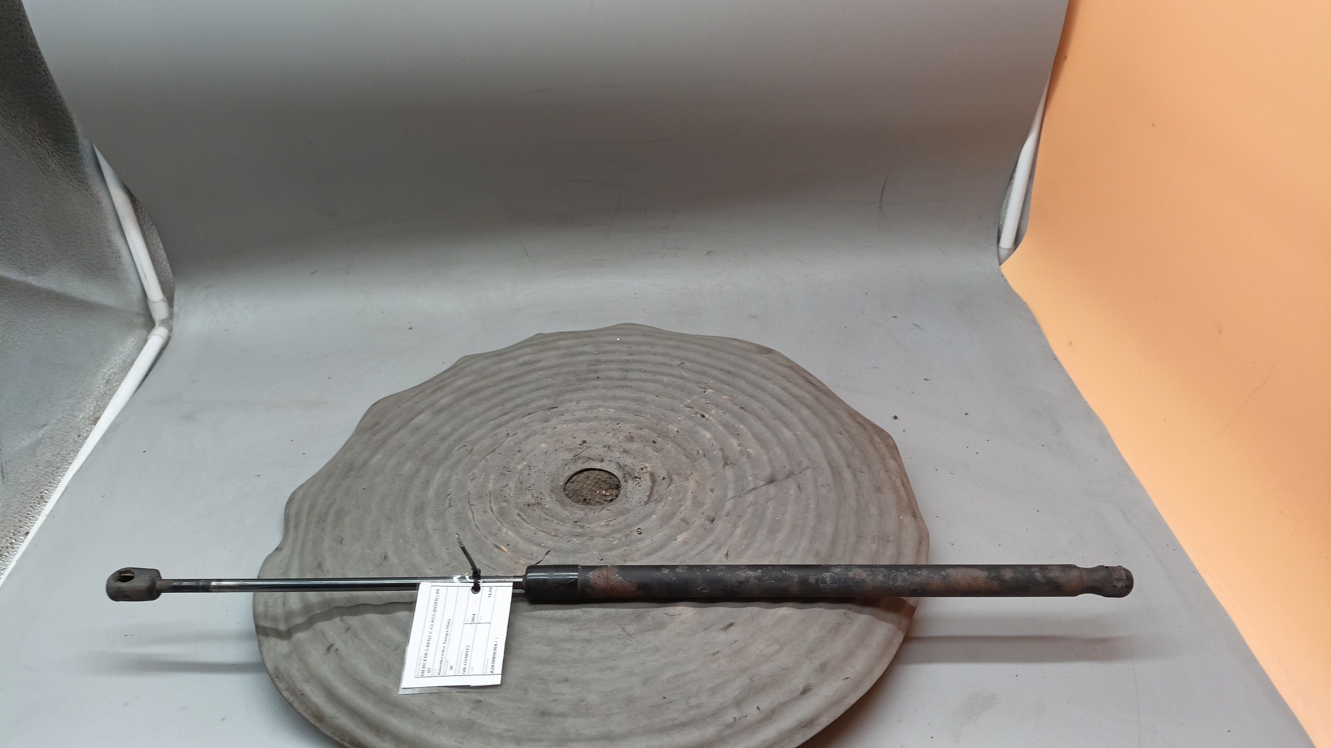 Trunk lid gas strut MERCEDES-BENZ C-CLASS Coupe Sport (CL203) | 01 - 11