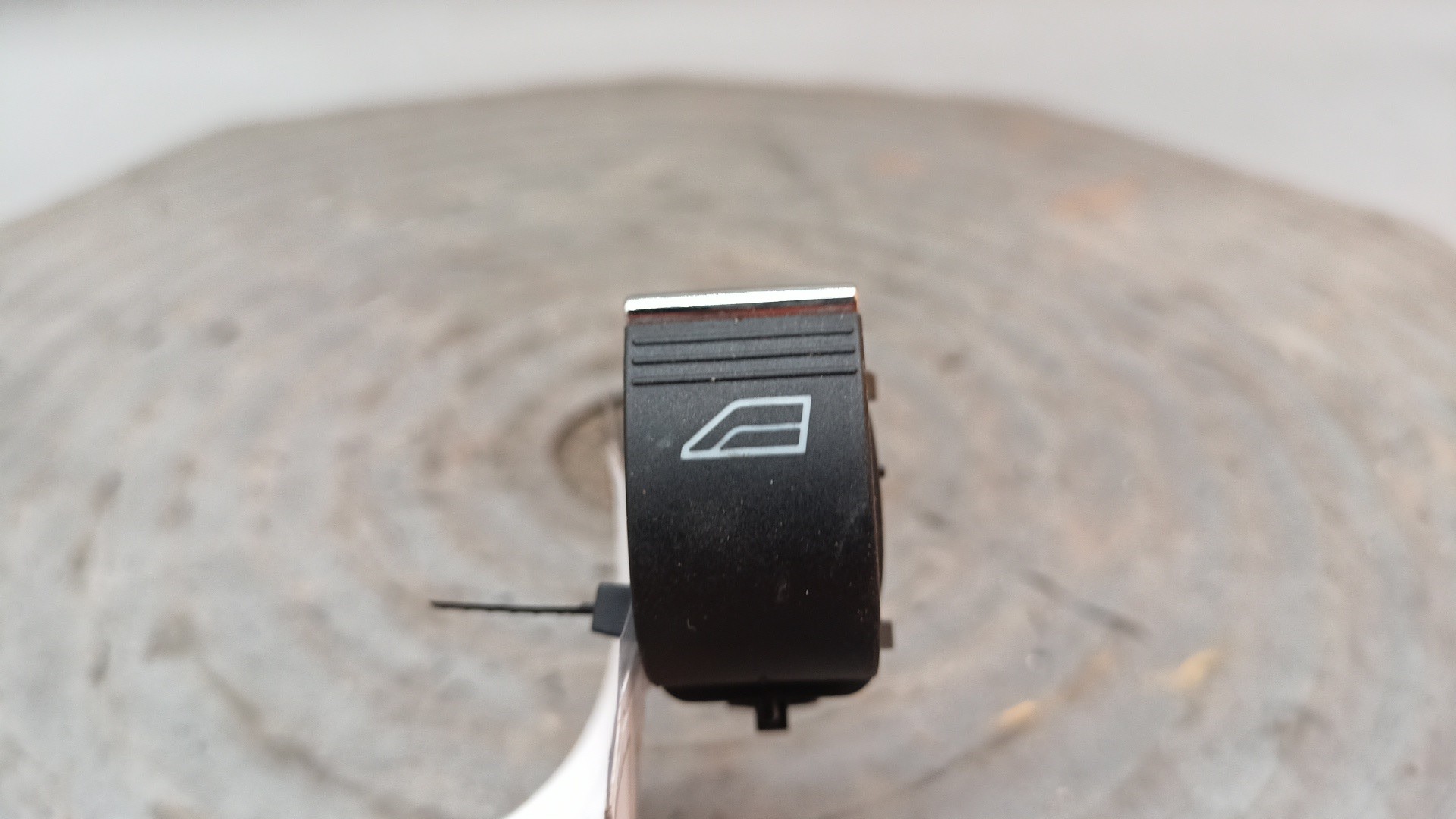 Comando Botão Elevador Vidro FORD FOCUS III | 10 - 