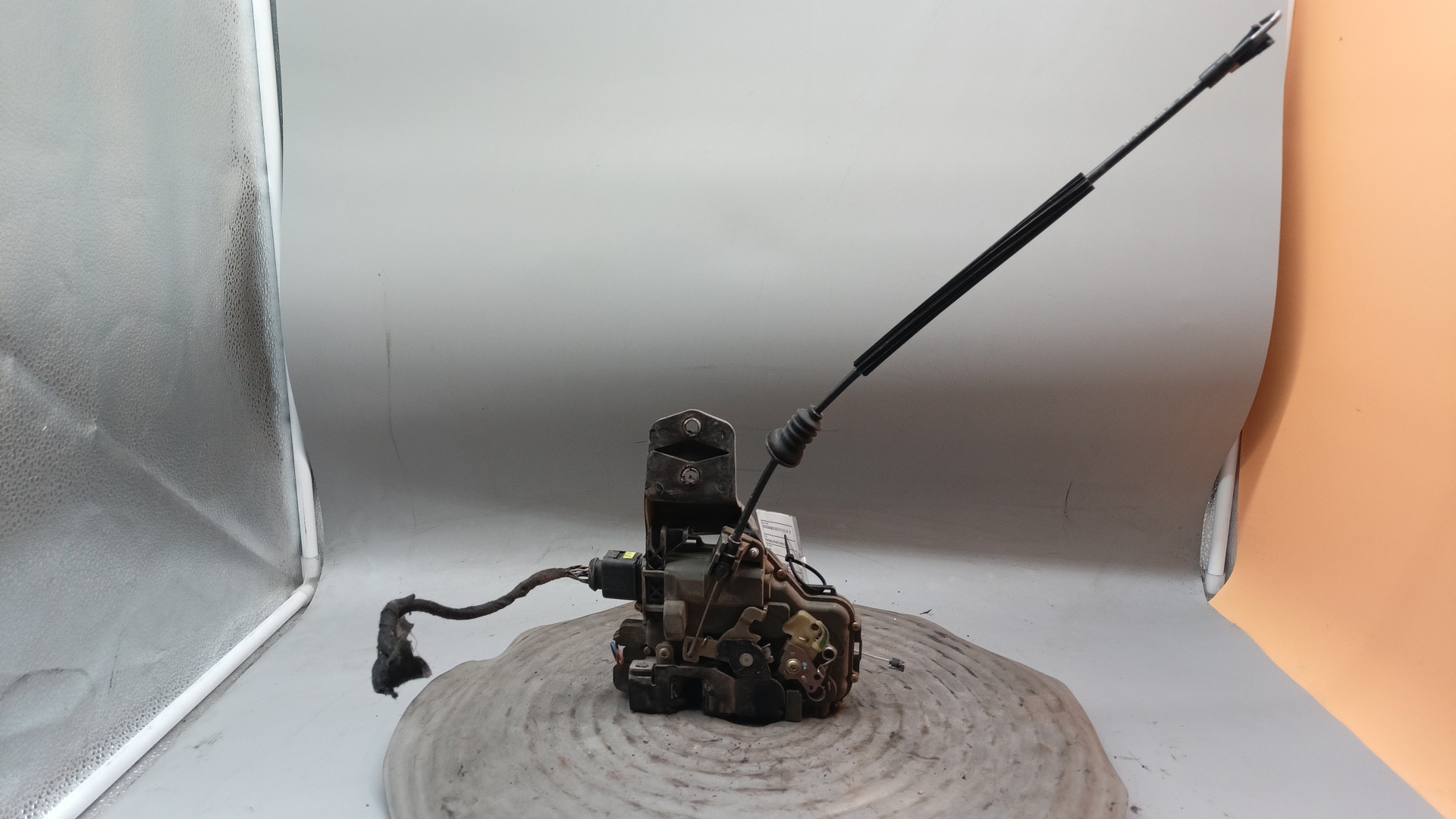 Fechadura Porta Frente Direita VOLKSWAGEN GOLF IV (1J1) | 97 - 07