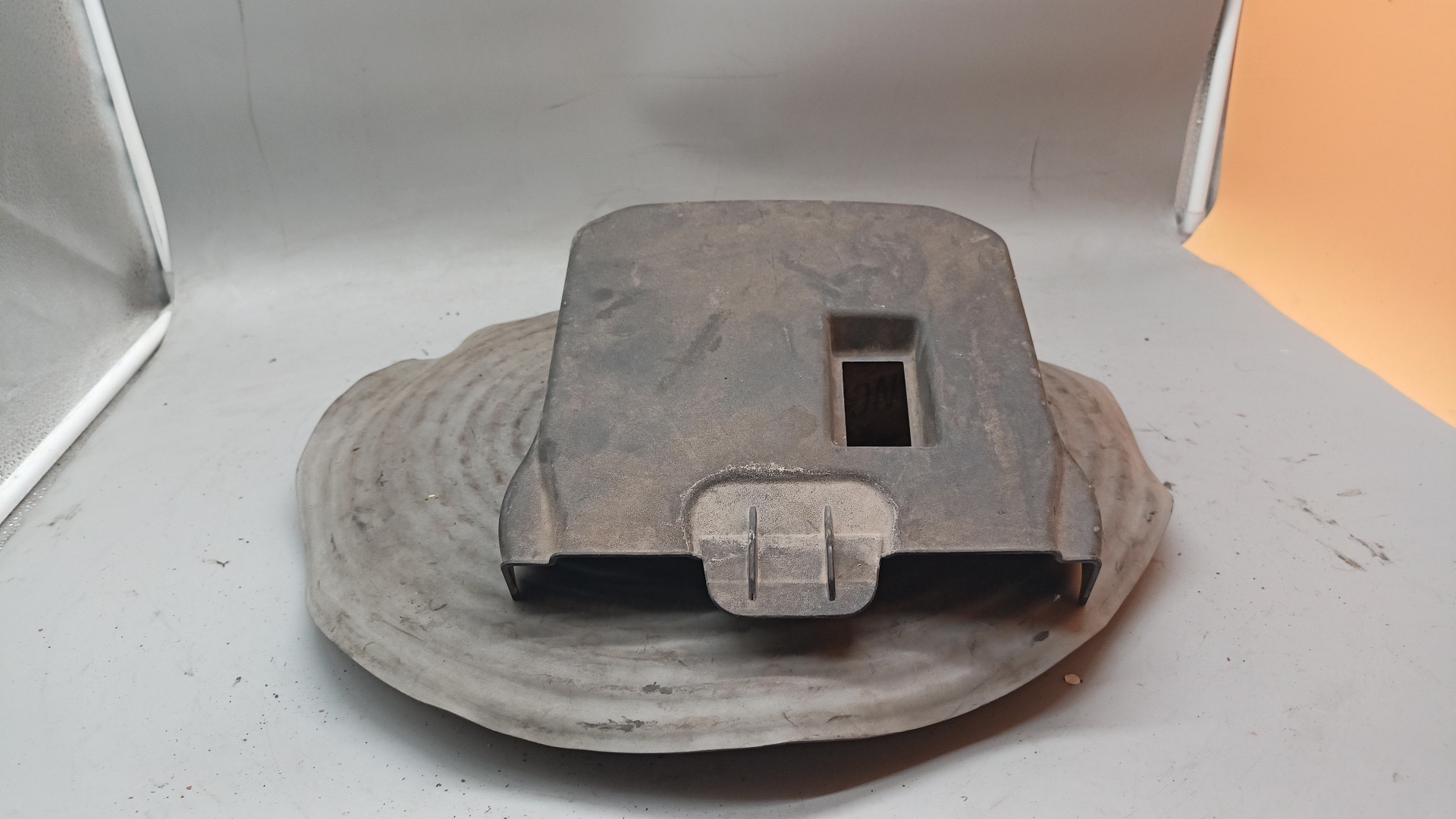Caixa Base Bateria FORD FOCUS III | 10 - 