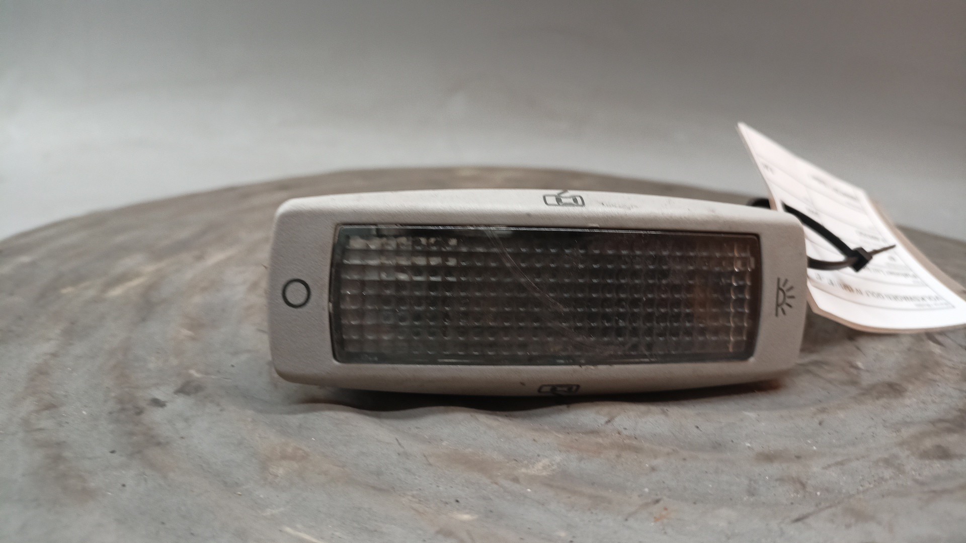Plafonier Luz Interior VOLKSWAGEN GOLF IV (1J1) | 97 - 07
