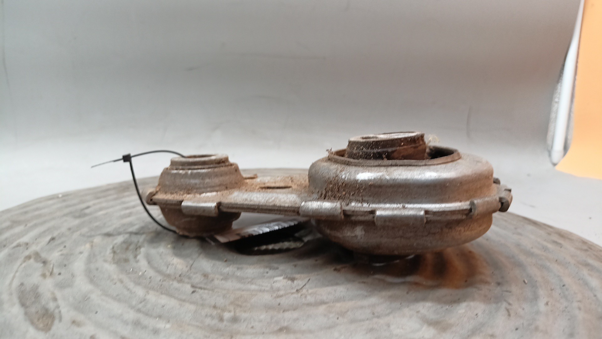 Hintere Motorlager RENAULT MEGANE III Hatchback (BZ0/1_) | 08 -  Imagem-3