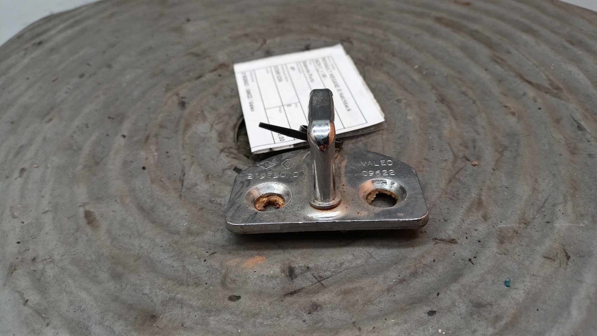 Schließbügel Schließplatte Fanghaken RENAULT MEGANE III Hatchback (BZ0/1_) | 08 -  Imagem-0