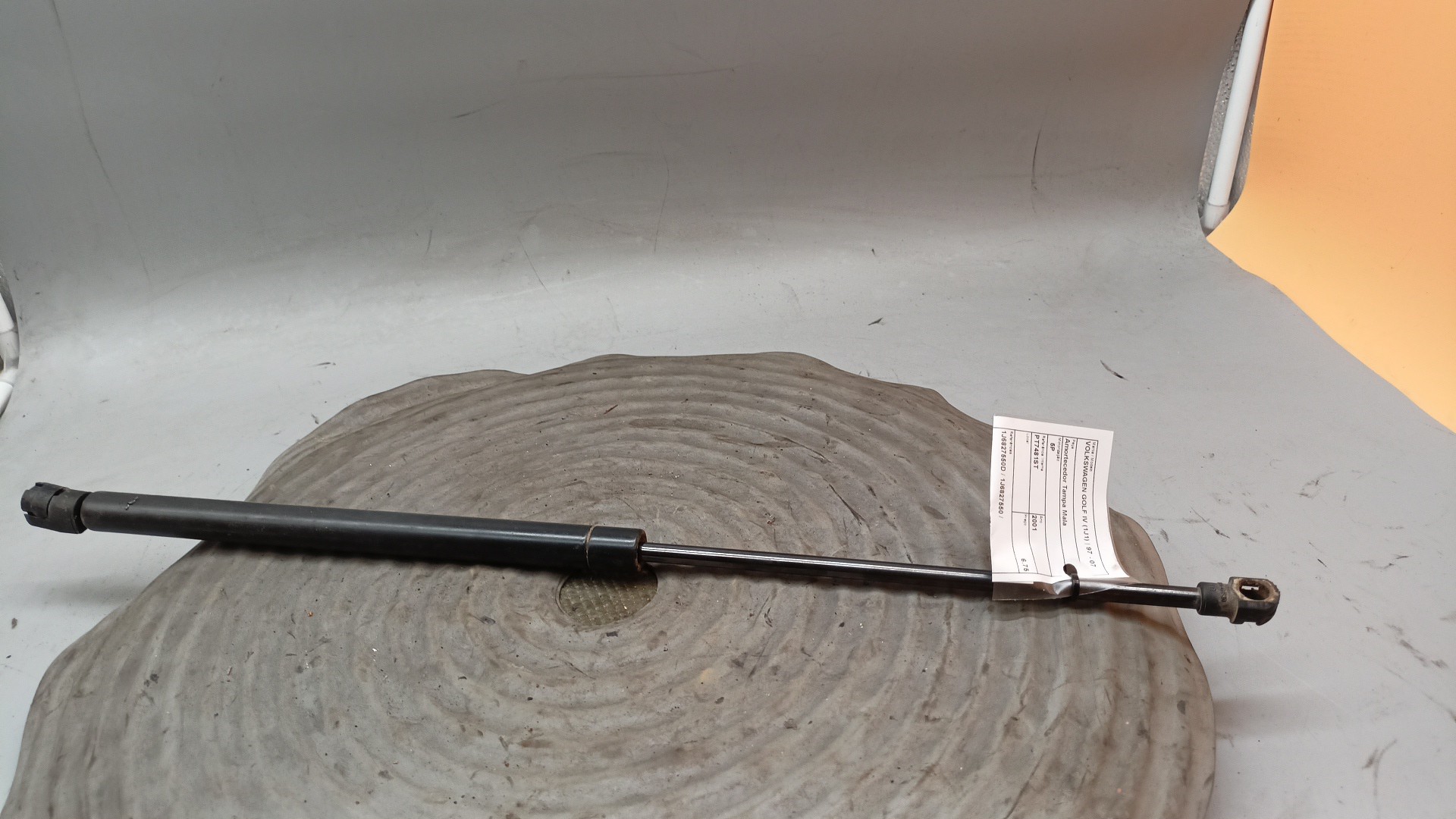 Amortiguador Maletero Porton VOLKSWAGEN GOLF IV (1J1) | 97 - 07