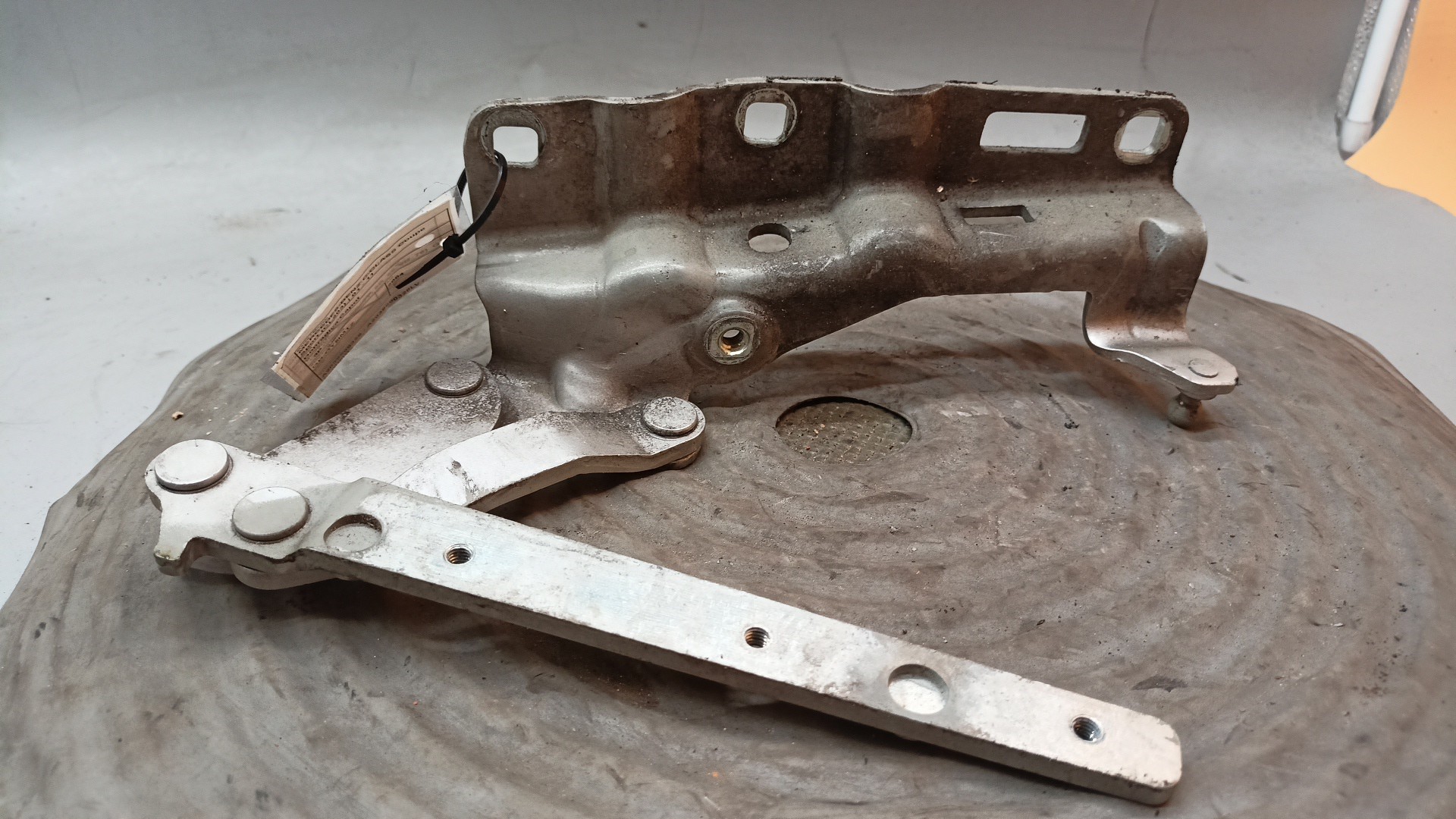 Dobradiça Capot MERCEDES-BENZ C-CLASS Coupe Sport (CL203) | 01 - 11