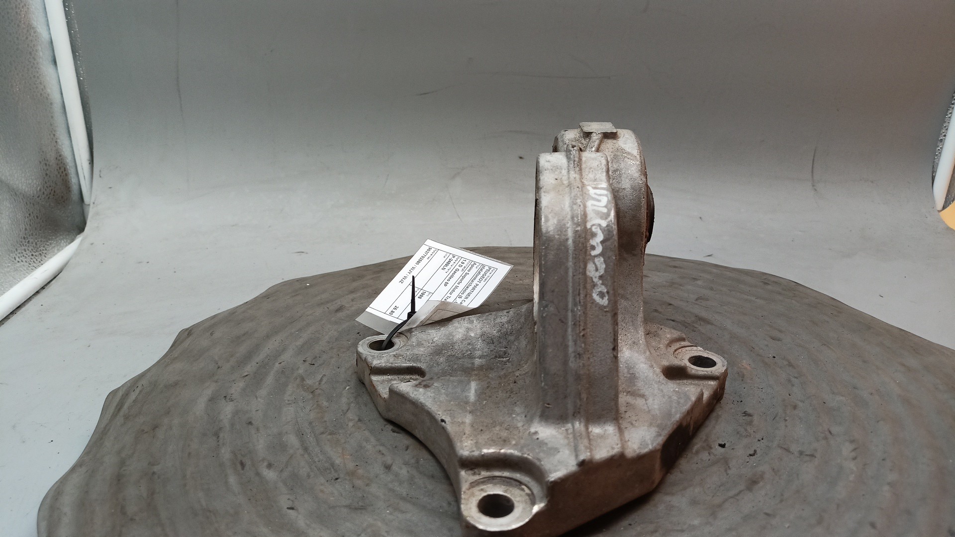 Support Moteur Arrière PEUGEOT PARTNER Camião de plataforma/chassis (5_, G_) | 97 - 08 Imagem-2