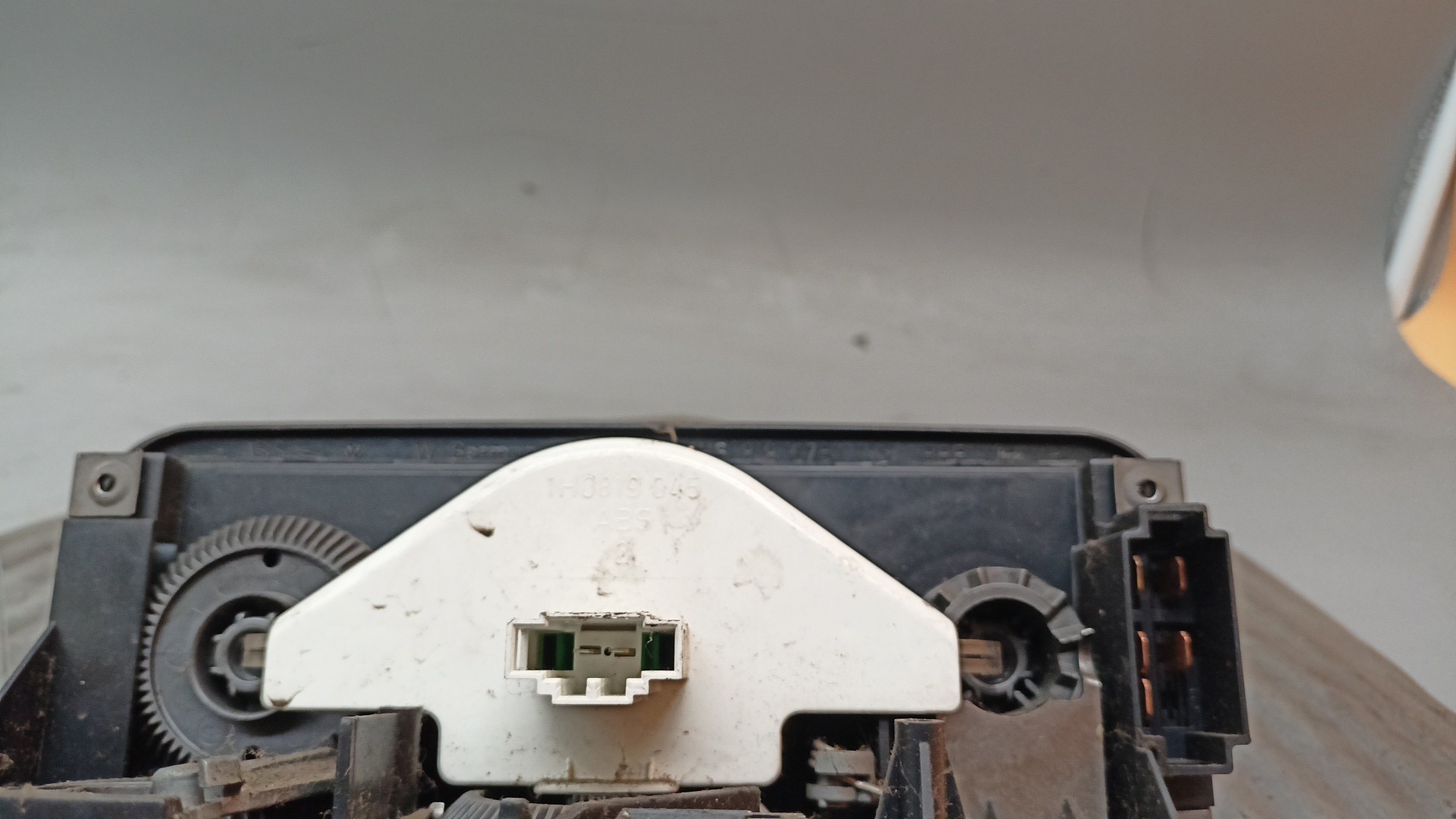 Comandos A/C Sofagem Climatronic Display VOLKSWAGEN GOLF III (1H1) | 91 - 98 Imagem-2