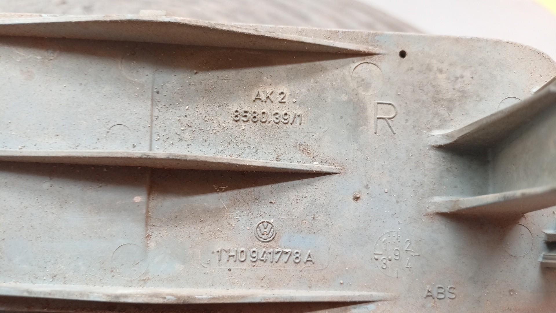 Reflector Para Choques VOLKSWAGEN GOLF III (1H1) | 91 - 98 Imagem-4