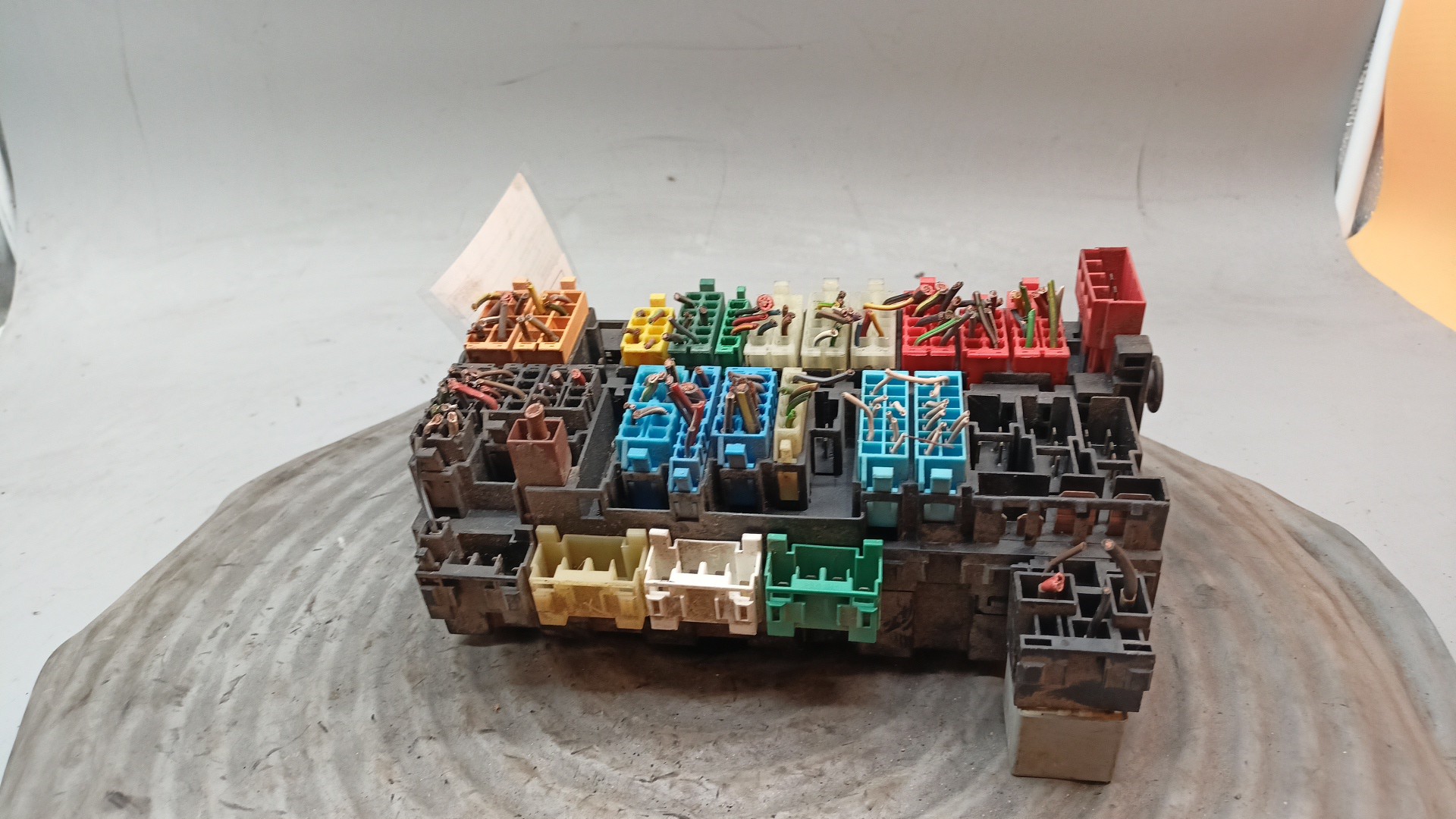 Fuse Box VOLKSWAGEN GOLF III (1H1) | 91 - 98 Imagem-2