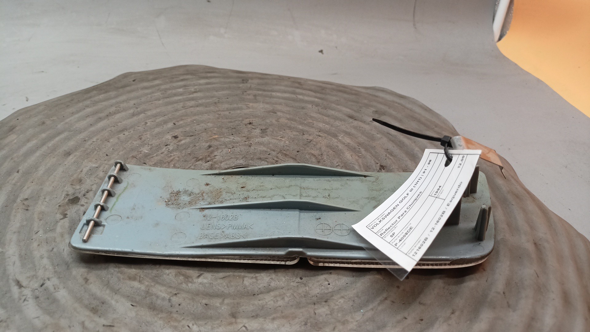 Reflector Para Choques VOLKSWAGEN GOLF III (1H1) | 91 - 98 Imagem-2