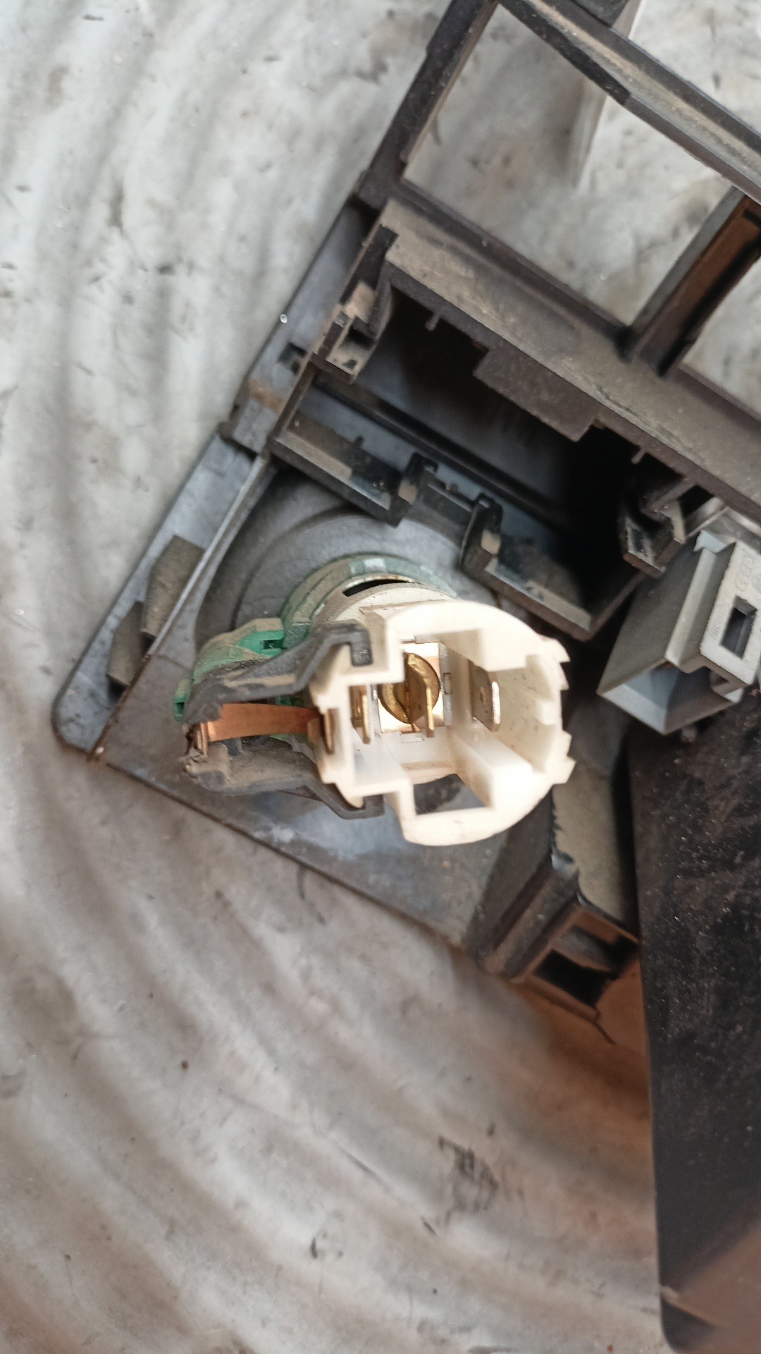 Cinzeiro VOLKSWAGEN GOLF III (1H1) | 91 - 98 Imagem-4