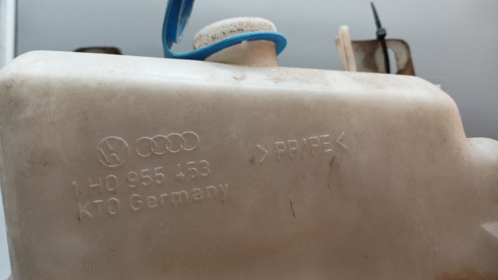 Vaso Depósito Água Limpa Vidros VOLKSWAGEN GOLF III (1H1) | 91 - 98 Imagem-4