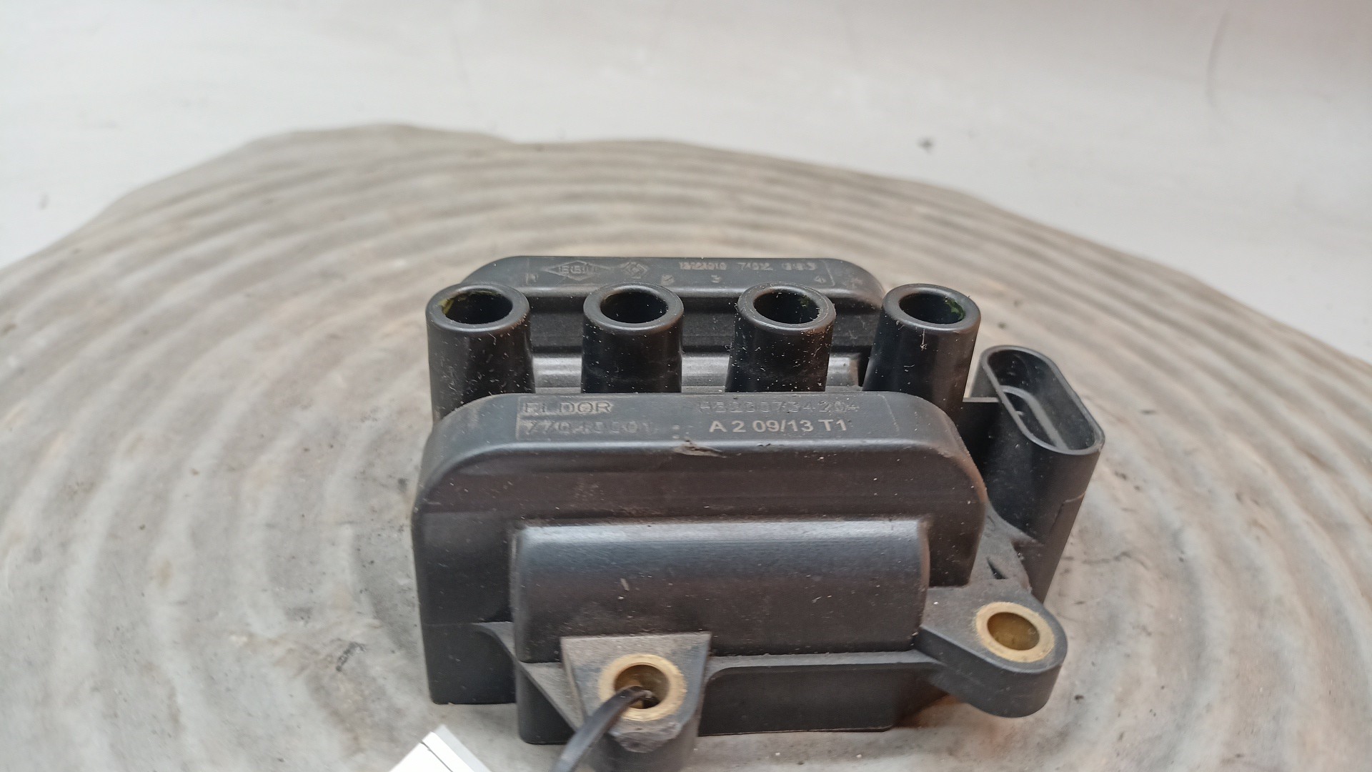Bobina Encendido RENAULT CLIO III (BR0/1, CR0/1) | 05 - 