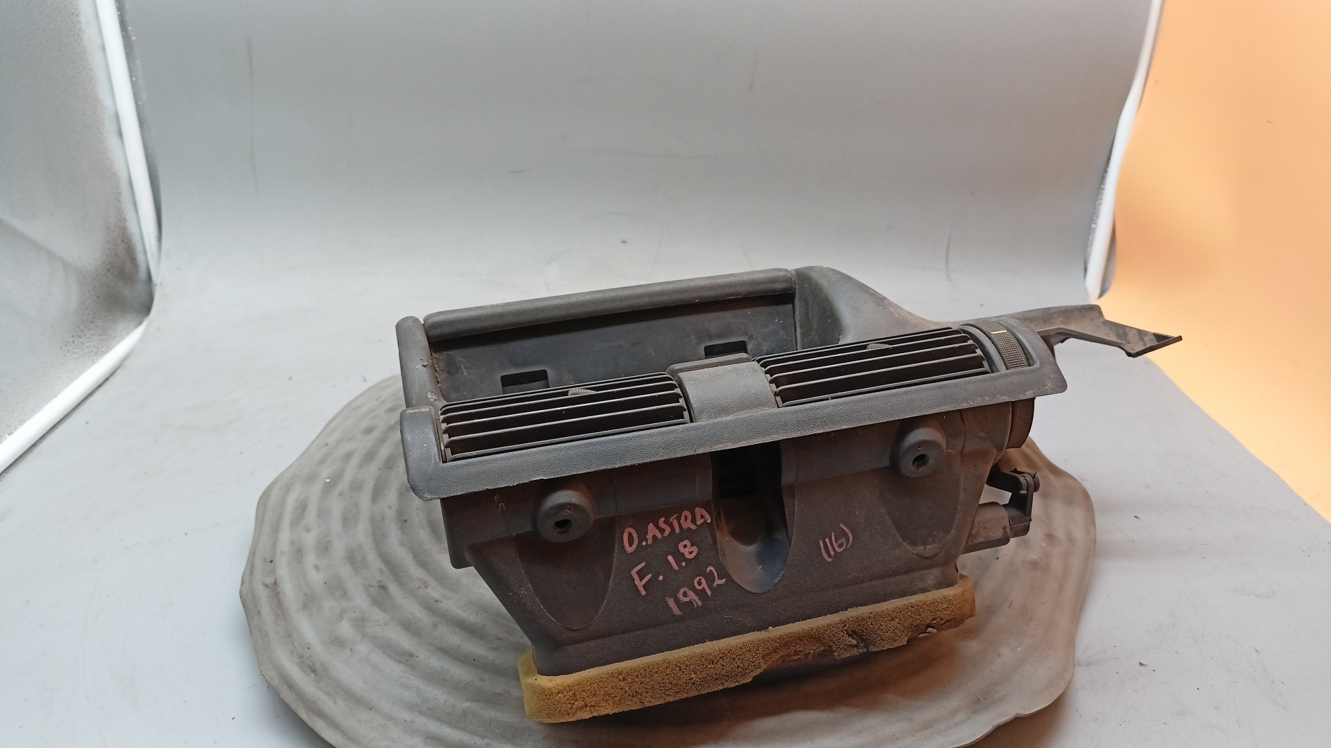 Moldura Consola Central OPEL ASTRA F (T92) | 91 - 98 Imagem-1