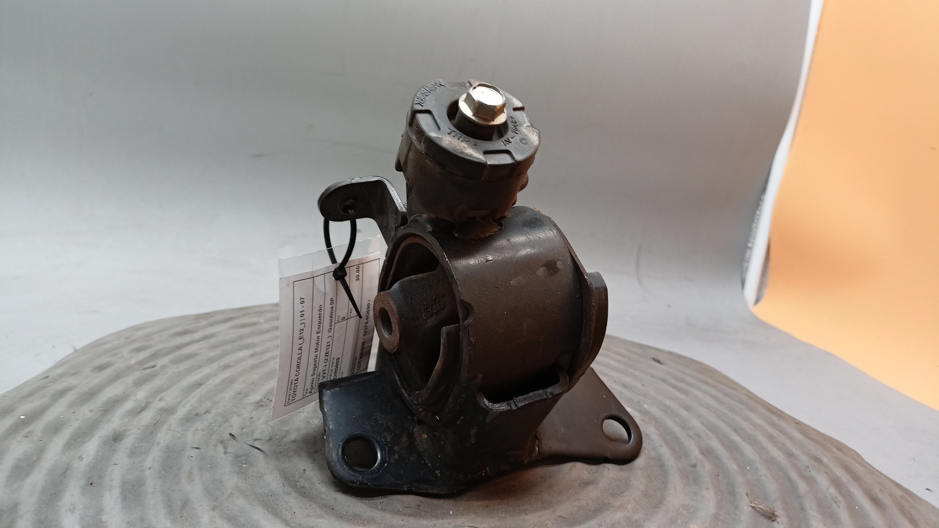 Linkes Motorlager TOYOTA COROLLA (_E12_) | 01 - 07