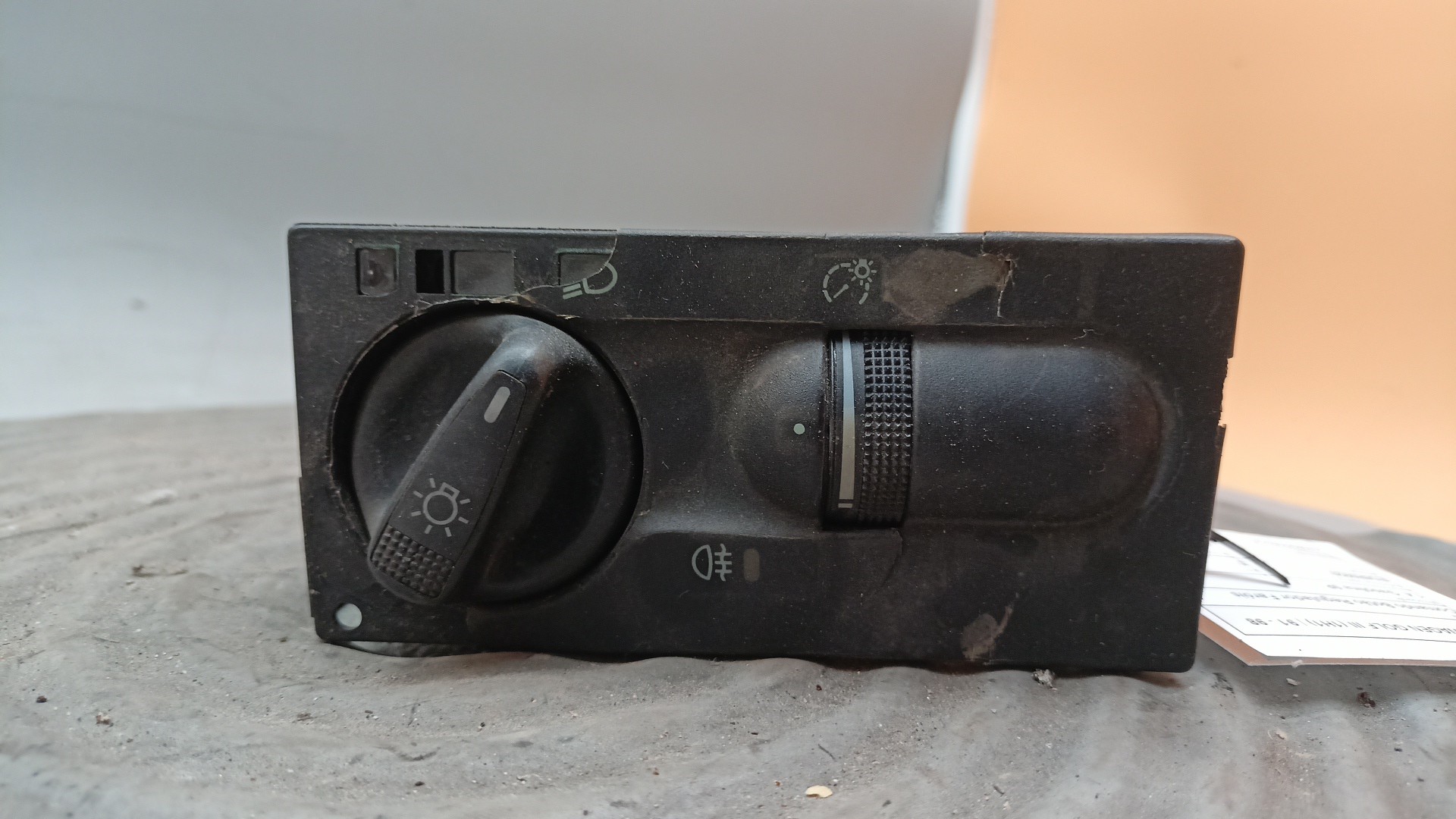 Comando Botão Regulador Faróis VOLKSWAGEN GOLF III (1H1) | 91 - 98 Imagem-0