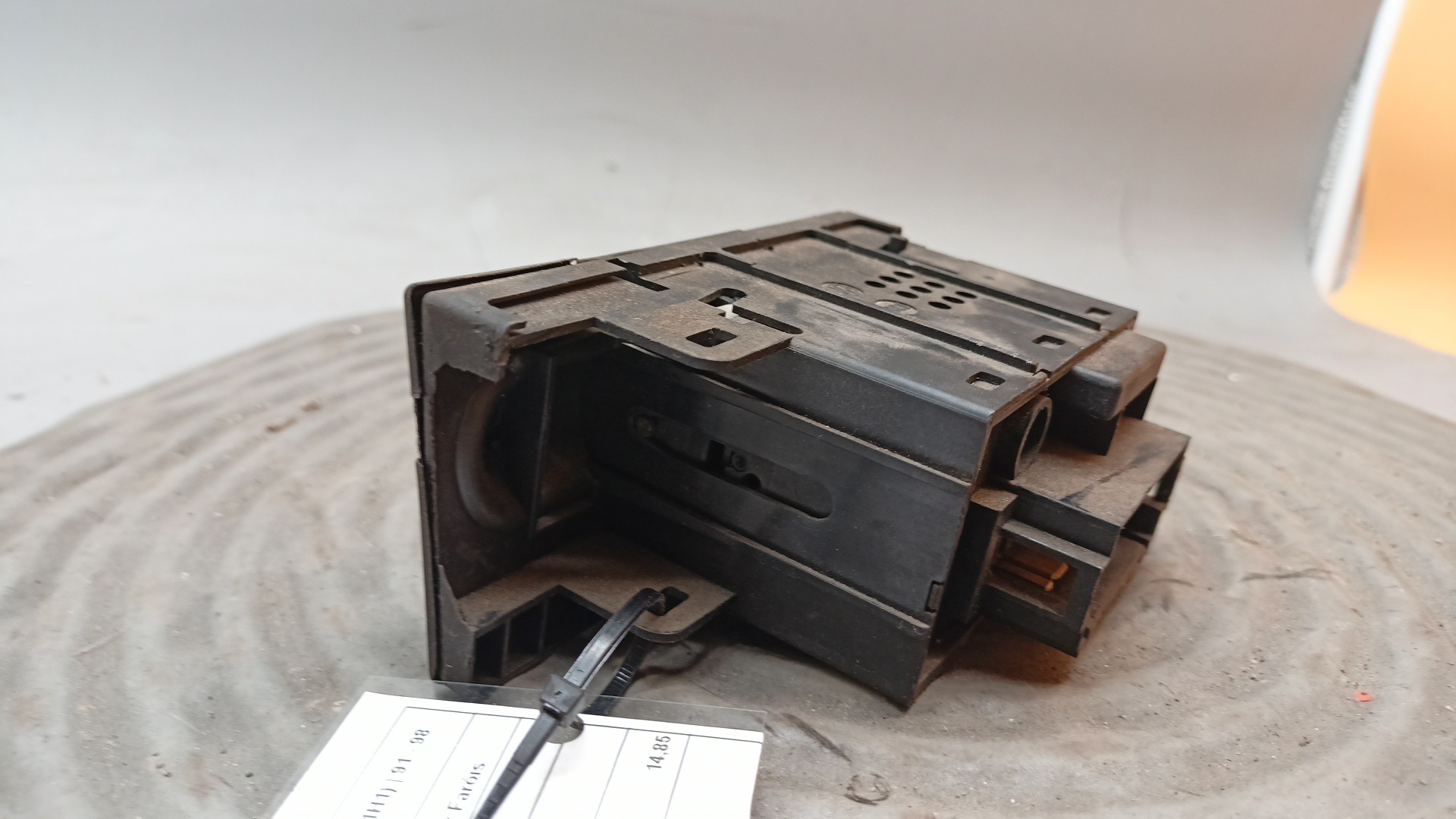 Comando Botão Regulador Faróis VOLKSWAGEN GOLF III (1H1) | 91 - 98 Imagem-1