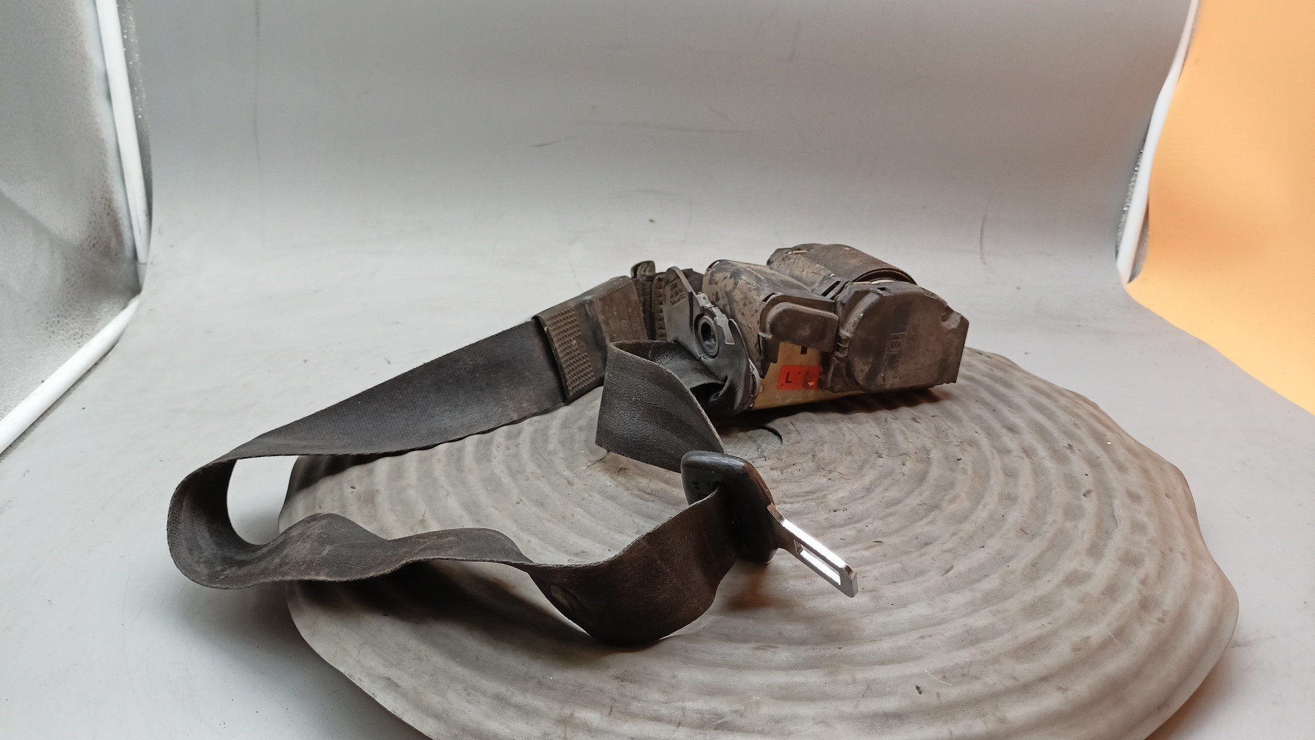 Pre-Tensioners/Belts VOLKSWAGEN GOLF III (1H1) | 91 - 98 Imagem-1