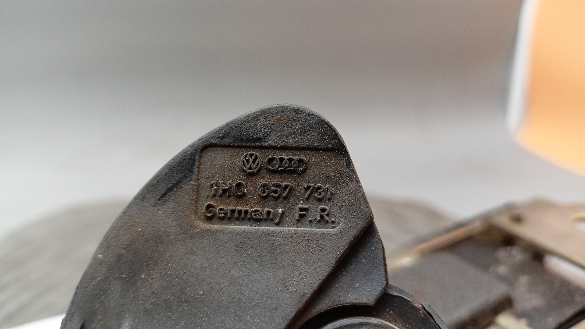 Pre-Tensioners/Belts VOLKSWAGEN GOLF III (1H1) | 91 - 98 Imagem-4