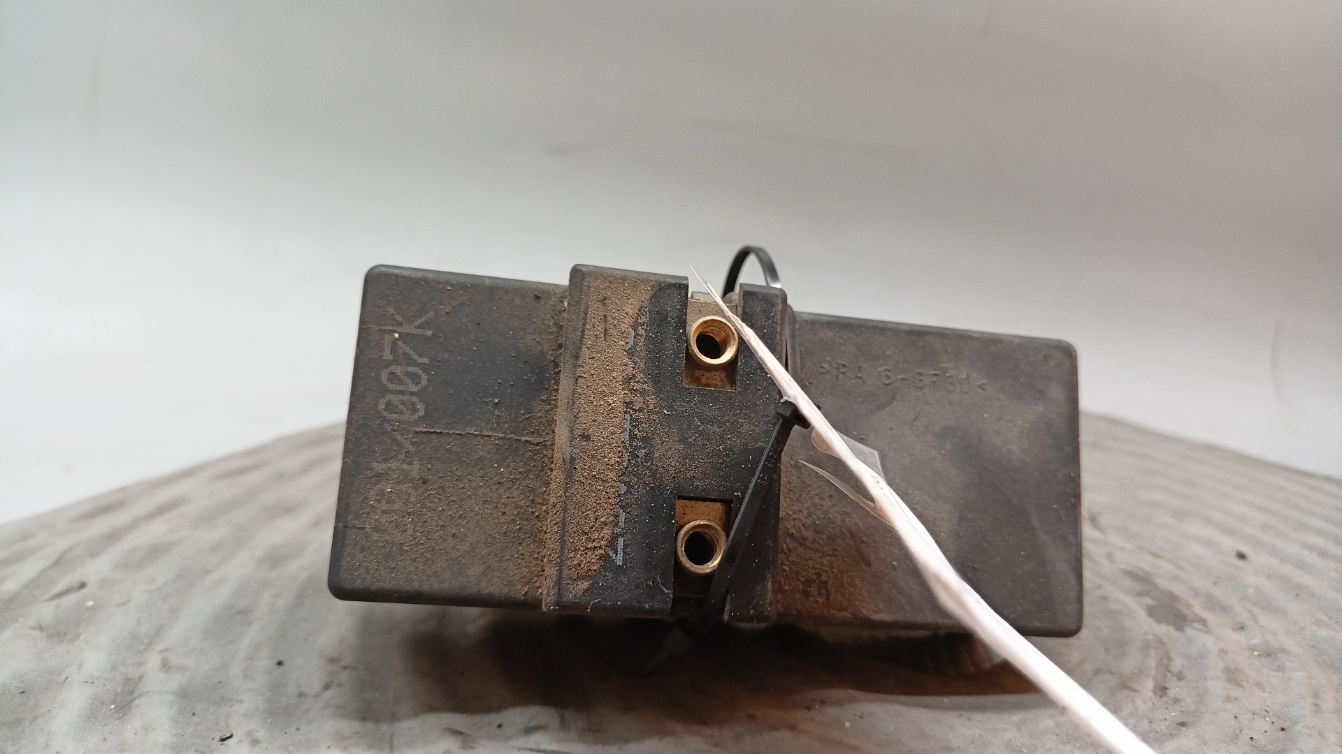 Relé Módulo Motoventilador VOLKSWAGEN GOLF IV (1J1) | 97 - 07 Imagem-1