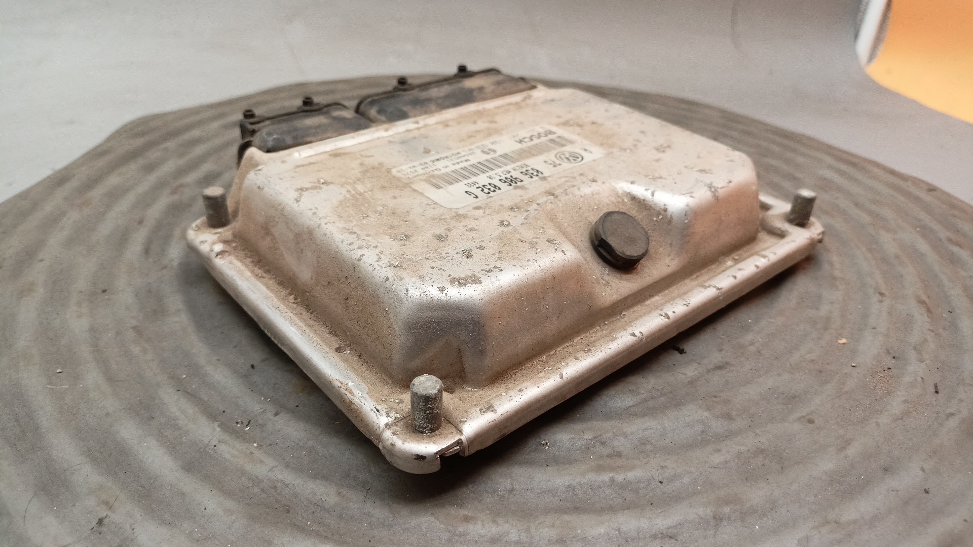 Motorsteuergerät VOLKSWAGEN GOLF IV (1J1) | 97 - 07 Imagem-3