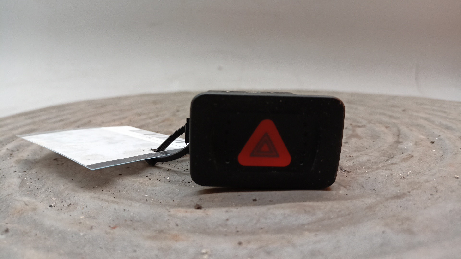 Interruptor botão Emergência 4 piscas VOLKSWAGEN GOLF IV (1J1) | 97 - 07