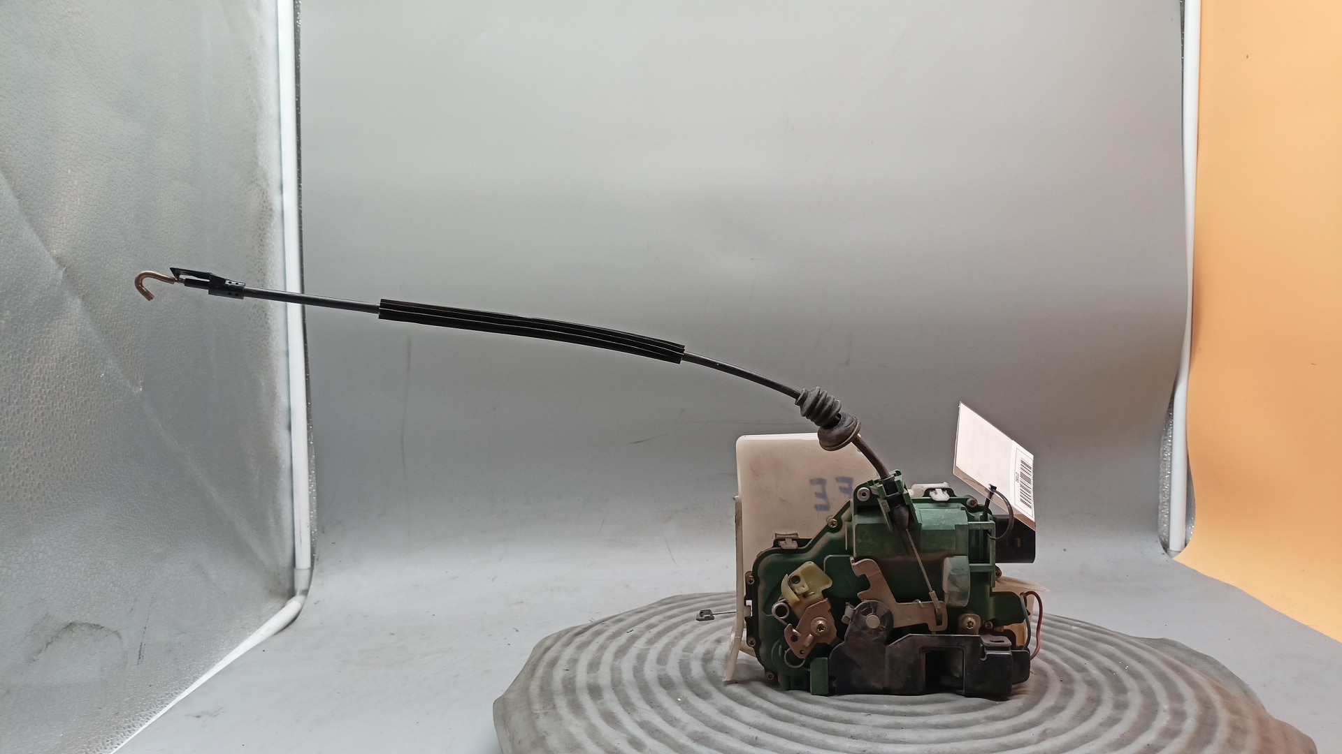 Fechadura Porta Frente Esquerda VOLKSWAGEN GOLF IV (1J1) | 97 - 07 Imagem-1