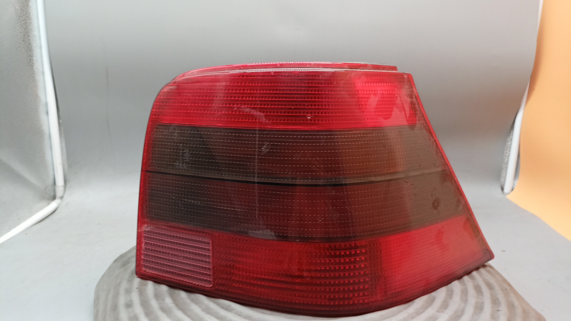 Farolim Traseiro Direito VOLKSWAGEN GOLF IV (1J1) | 97 - 07